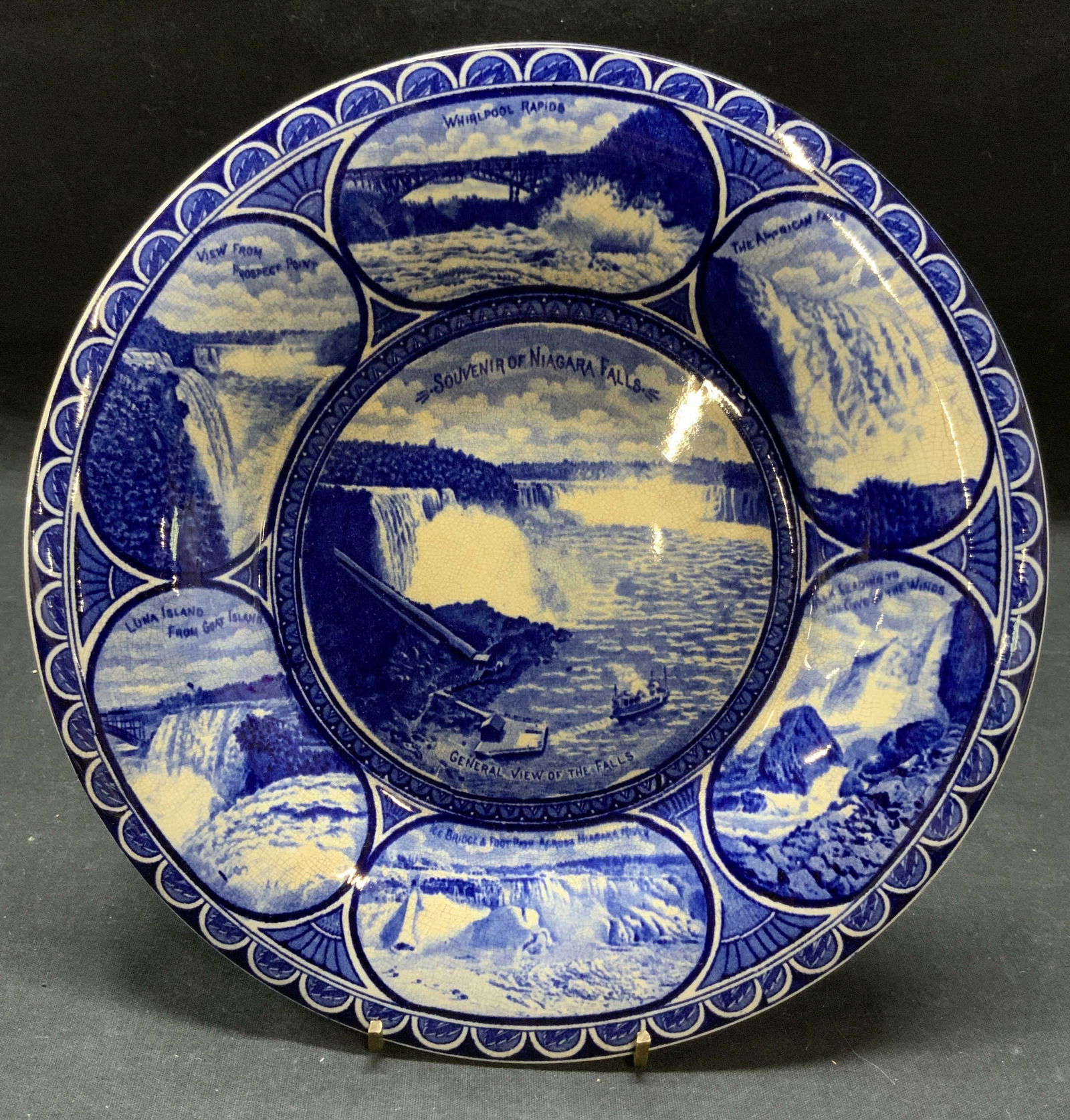 R&M Co Ceramic Niagara Fall Souvenir Plate (1 of 6)