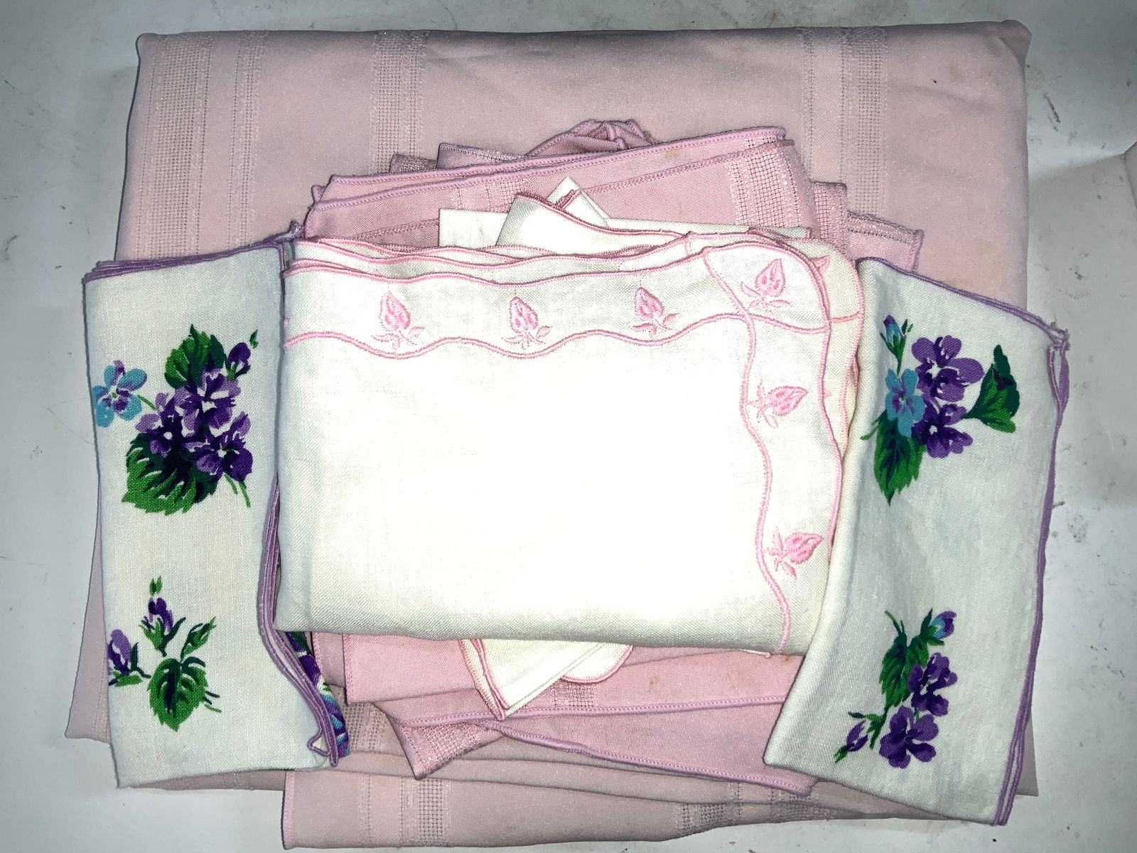 Vintage Table Linens, Embroidered, Linen, New 16 (1 of 9)