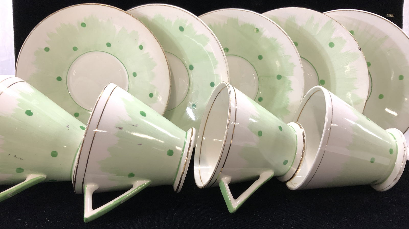 Palissy MC Porcelain Tea Cups Saucers 12 England (1 of 7)