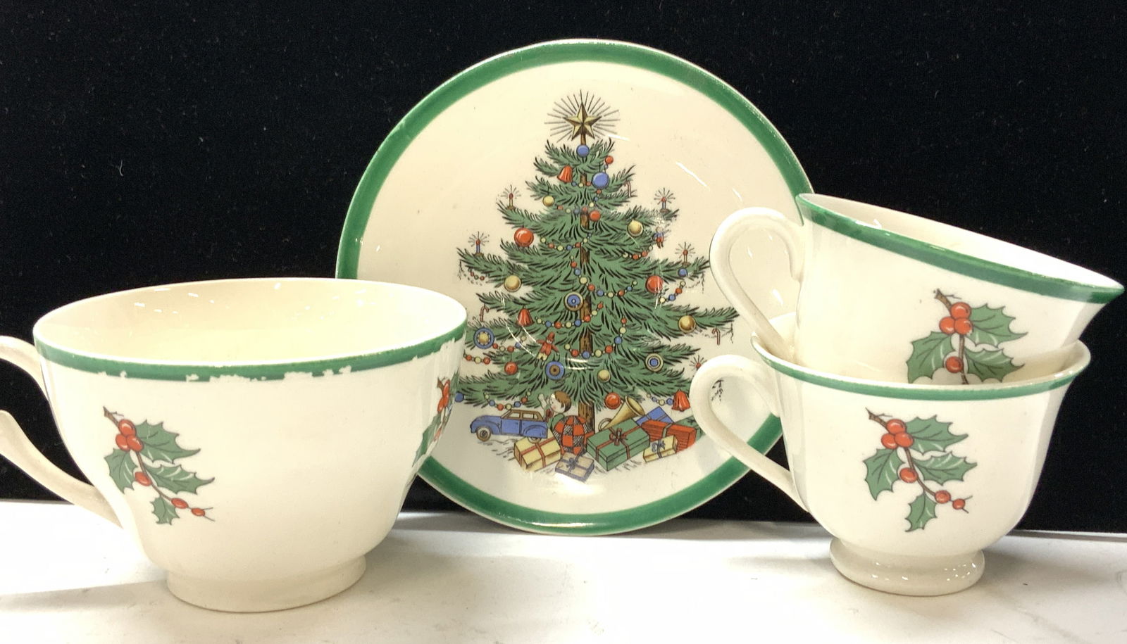 Plummer LTD Christmas Tree Cups & Saucer, 4 (1 of 6)