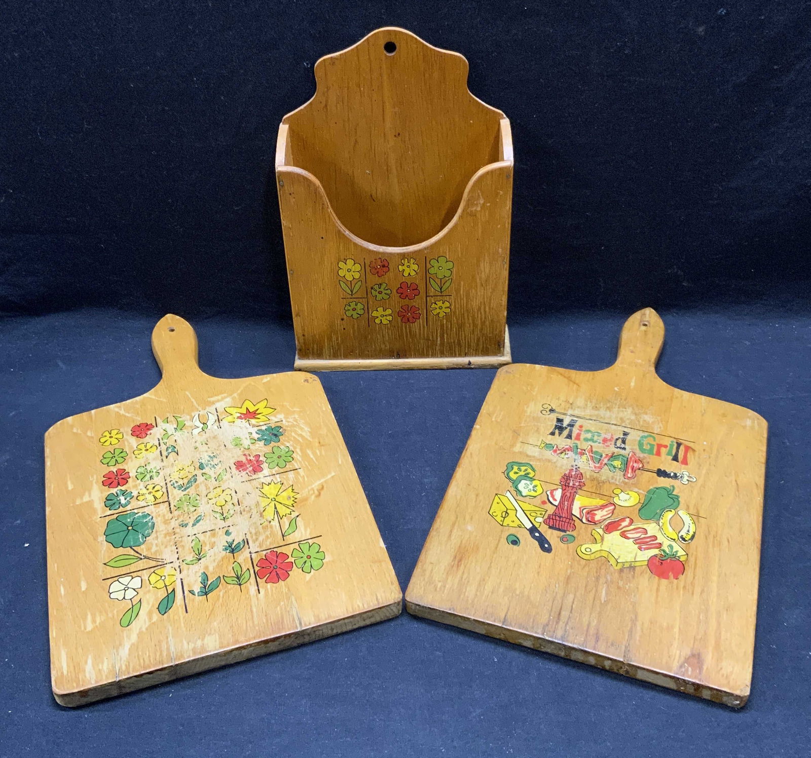 Lot 3 Nevco Wood Letter Box & Cutting Boards (1 of 10)