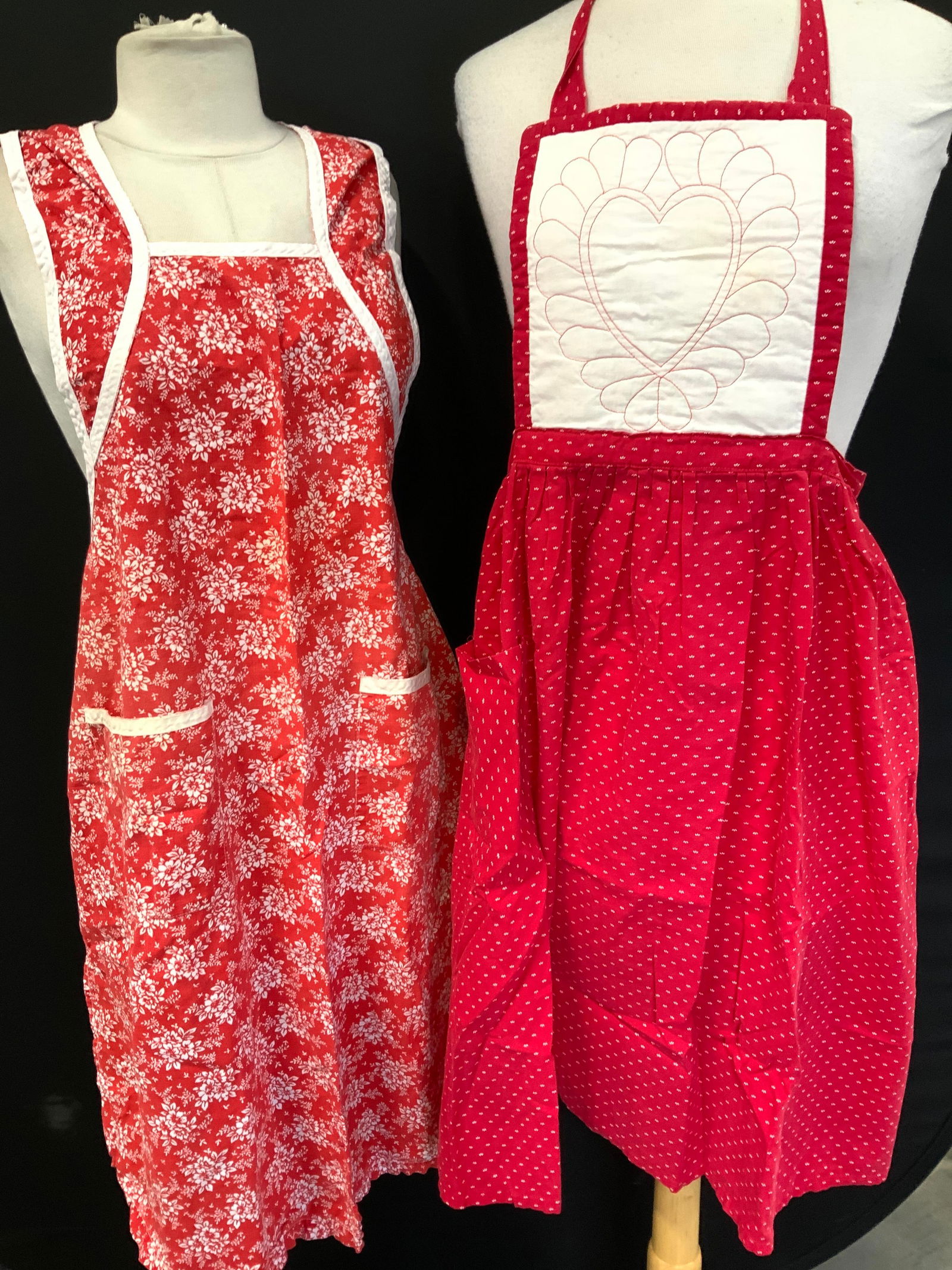 French Country Kitchen Linens, Aprons,10 (1 of 10)