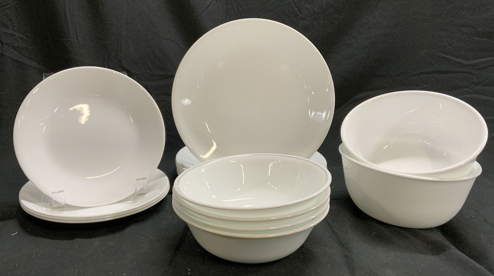 CORELLE VITRELLE Set 17 Serving Set White (1 of 6)