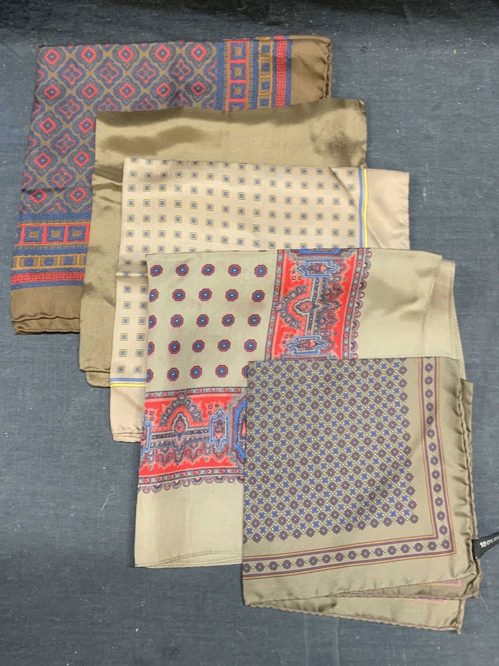 Lot5 Brooks Bros England, More Silk Pocket Squares (1 of 12)