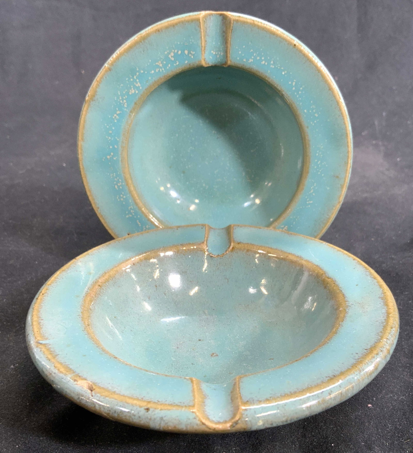 Pair Vintage Ceramic Trinket Dishes Green (1 of 6)