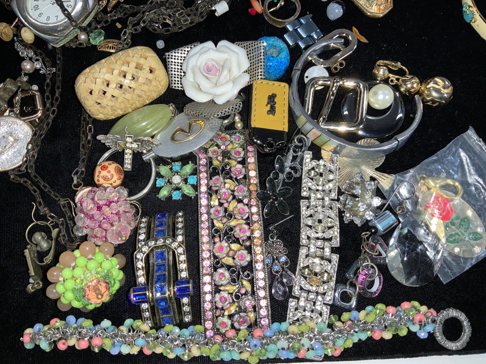 jewelry Makers Lot, Gems, Sterling, Faux Pearls: Large lot of part of jewelry for up cycling into arts and crafts, re purposing jewelry, or fixing for wearable use. Several rough and polished semi precious gemstones, some faceted-agate, amethyst, pe