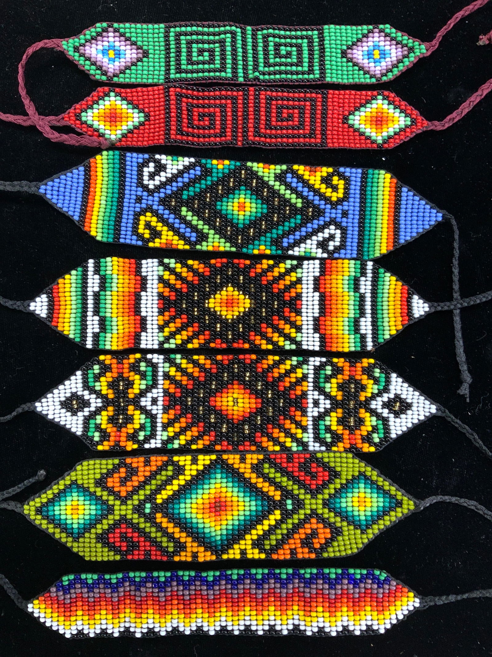 7 Handmade Beaded Southwestern Style Bracelets (1 of 6)