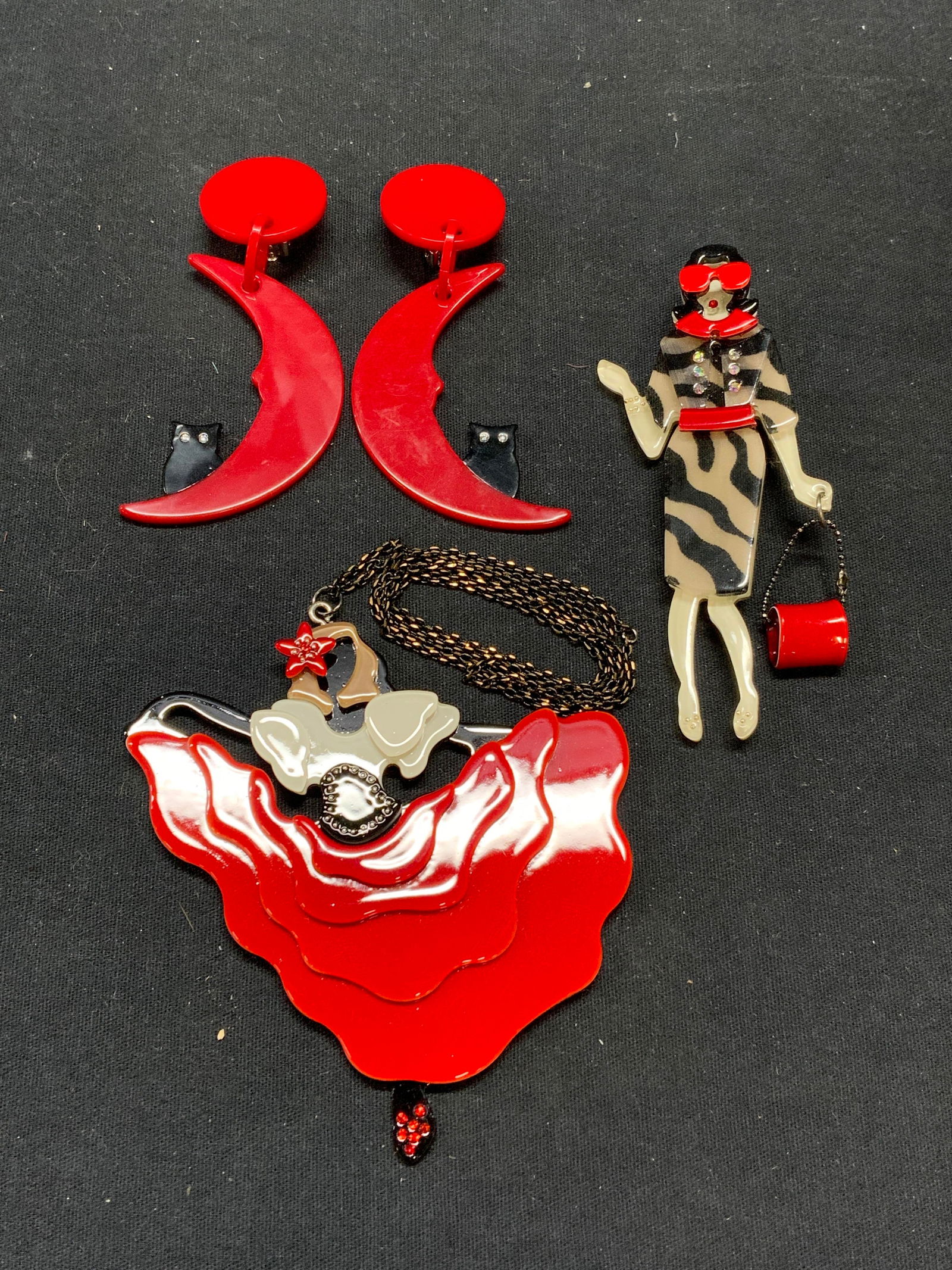 3 FEVER Handmade Figural Necklace & Brooch, More (1 of 9)