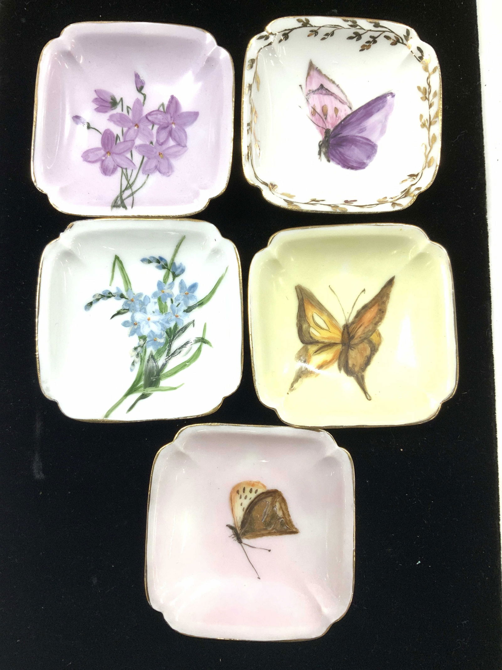 Set 5 L.L.C Painted Porcelain Tea Bag Holders (1 of 6)