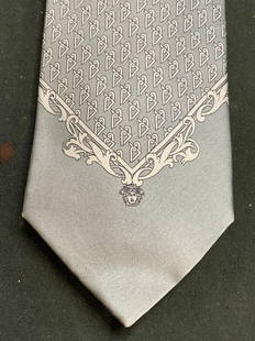 GIANNI VERSACE Grey Silk Patterned Tie: Gianni Versace grey patterned silk tie. Measures approx. 56 inches long. Gently worn. Gianni Versace, Versace, Versace tie, mens luxury tie, mens luxury fashion, mens luxury accessories, mens silk tie