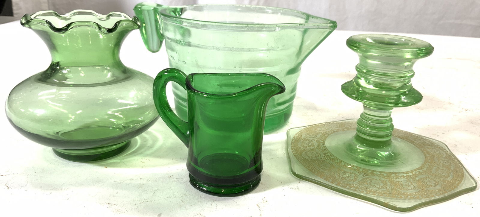 Lot 4 Assorted Green Art Glass Tabletop (1 of 6)