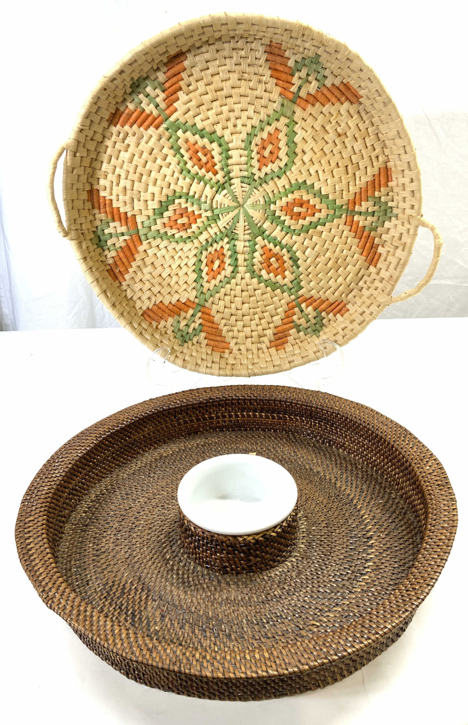 Lot 2 Woven Chip & Dip & Serving Tray (1 of 6)