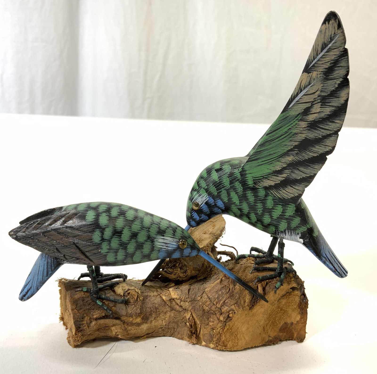 Vntg Hand Painted Hummingbird Figure (1 of 6)