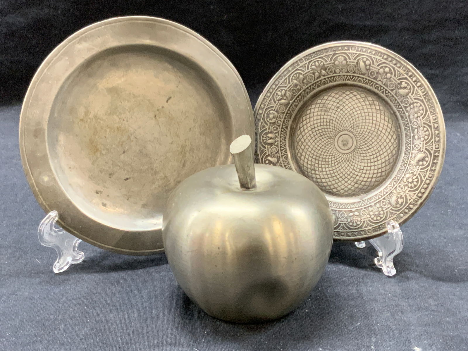 3 Premiere Vintage Pewter Dishes & More (1 of 11)