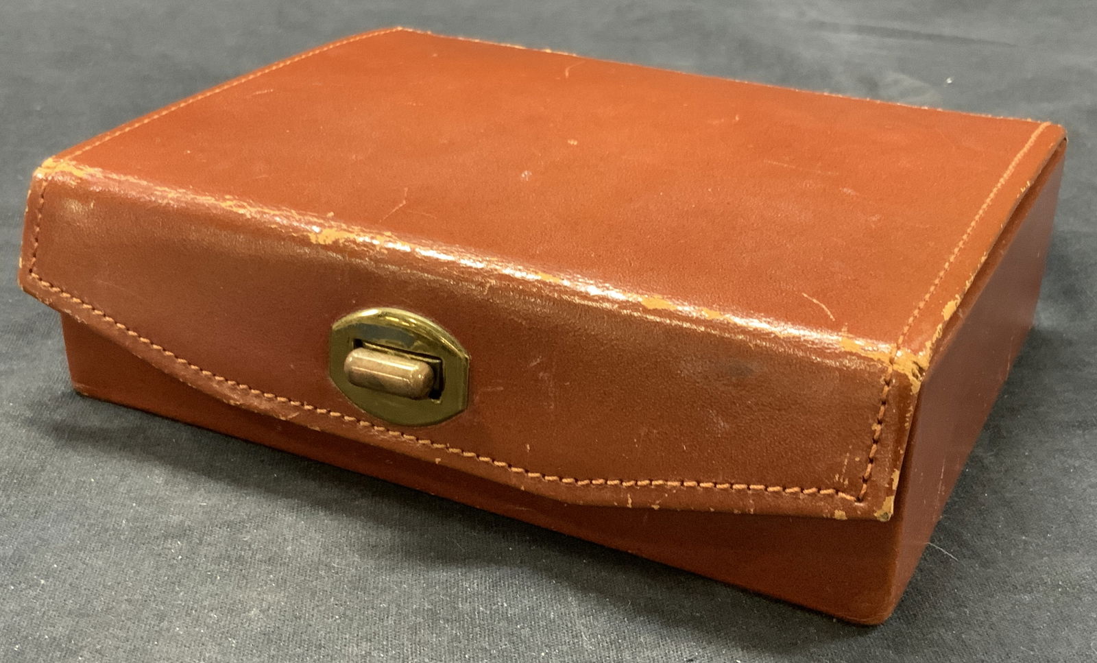 King Cowhide Leather Jewelry Box (1 of 8)