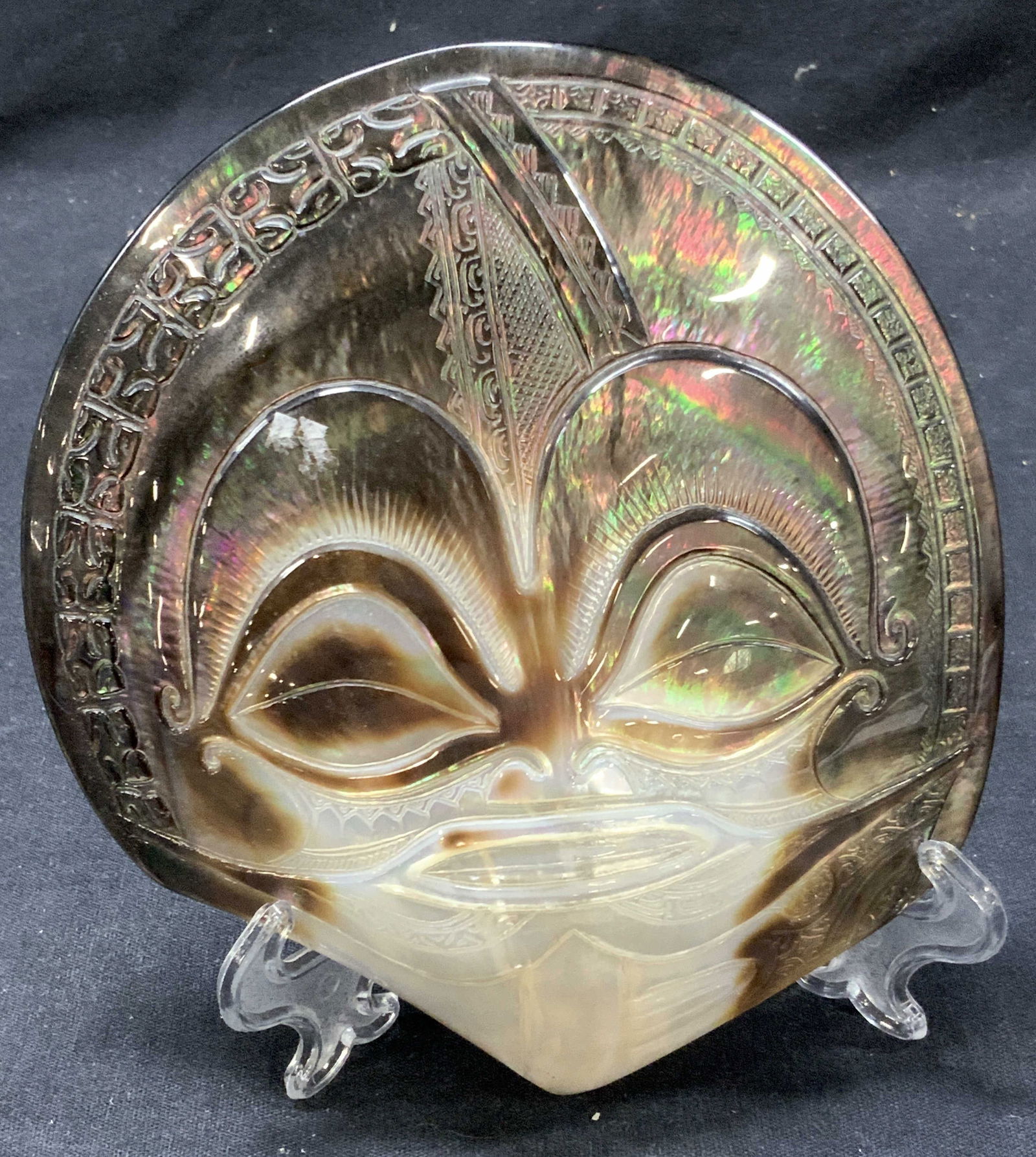 Artisan Carved Abalone Shell, Tahiti (1 of 7)