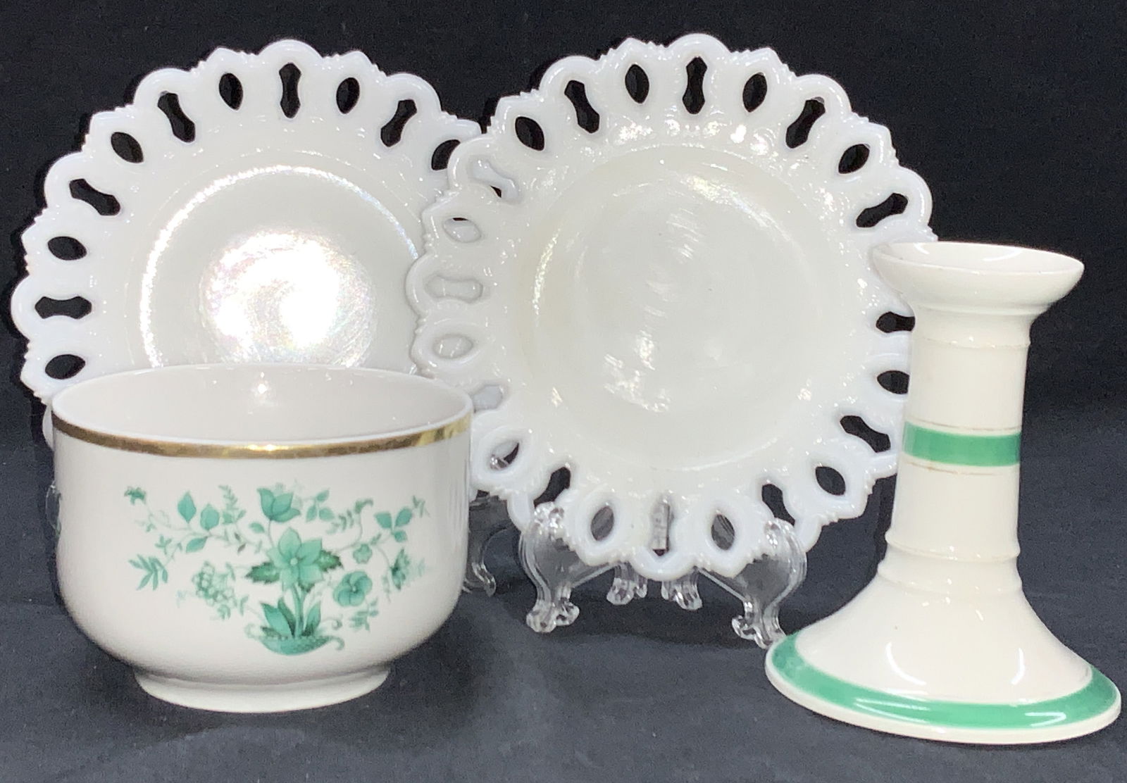Lot 4 White Glass & Porcelain Table Accessories (1 of 10)