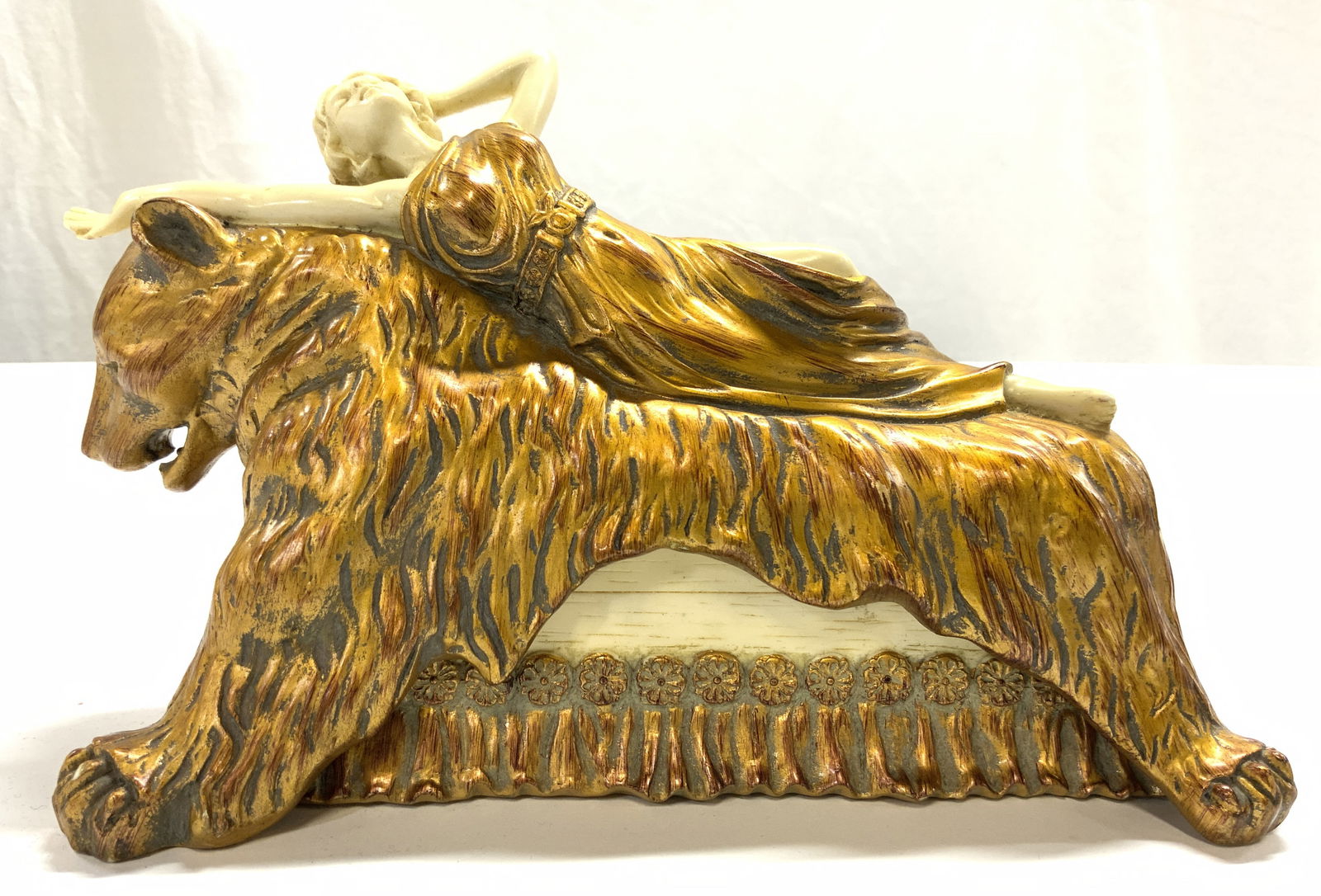 Vtg Art Nouveau Artificial Stone Keepsake Box (1 of 8)