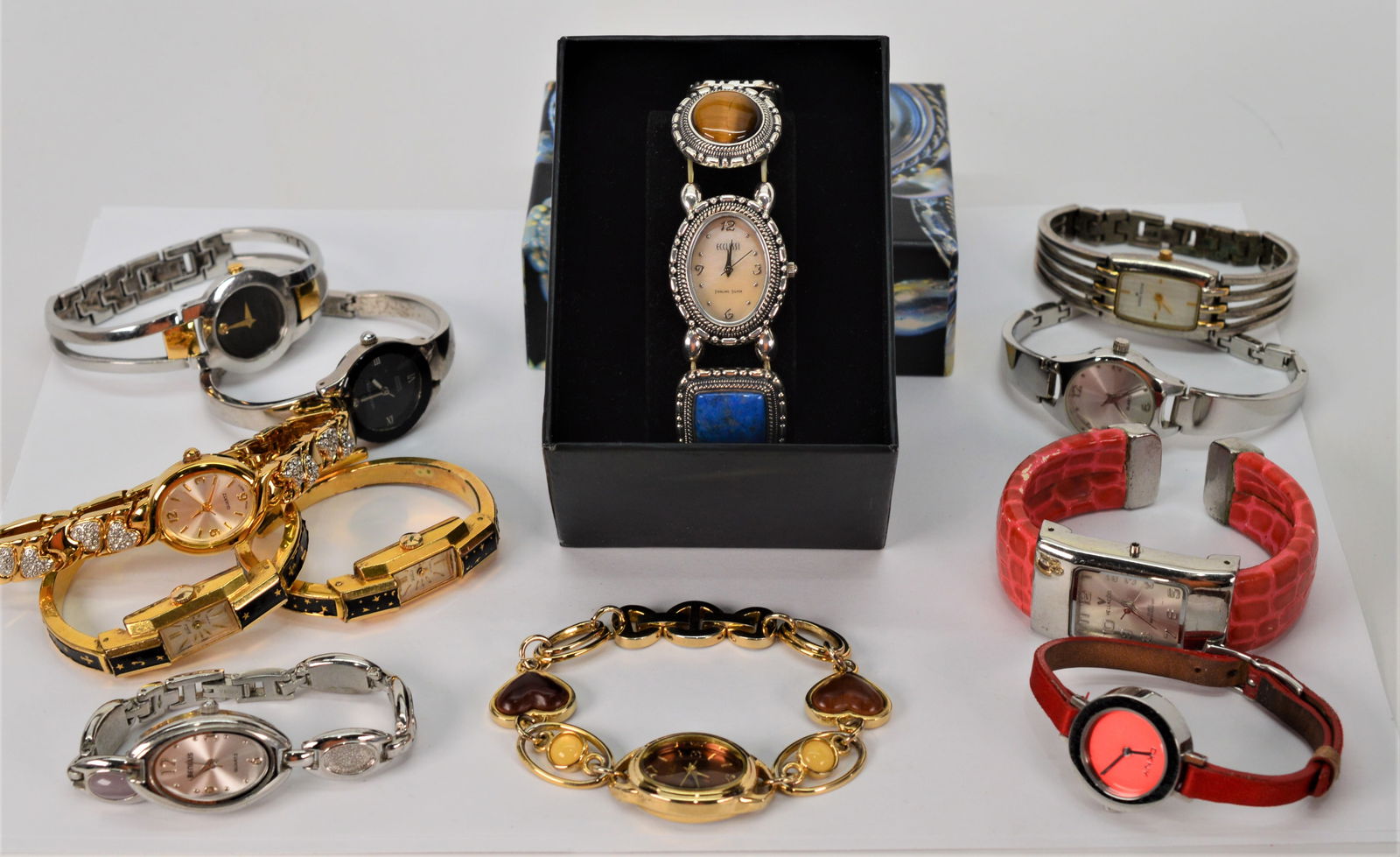 Name Brand Designer Ladies Bracelet Watches (1 of 4)