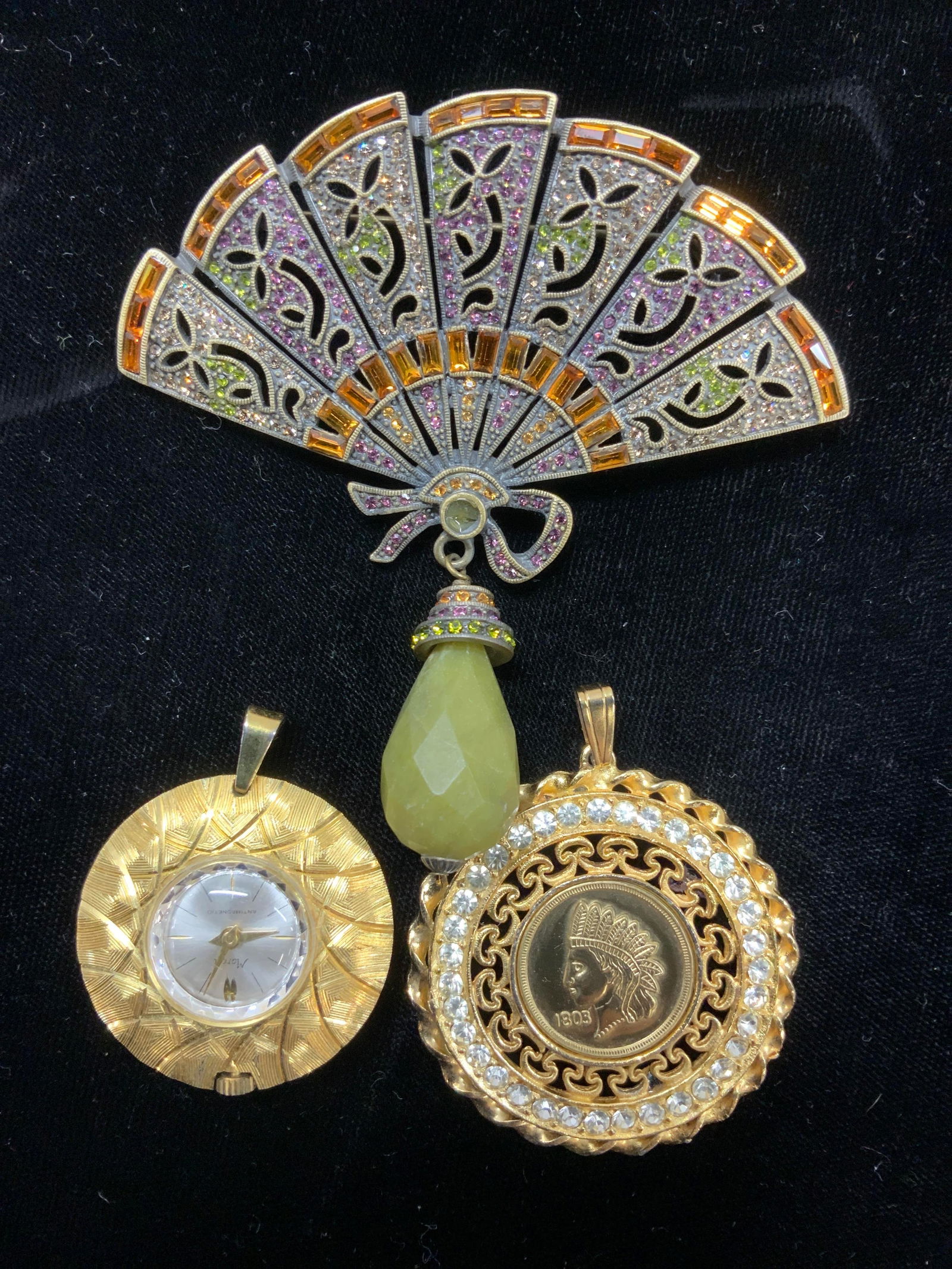 3 Marcel Swiss Pendant, Heidi Daus Fan Brooch (1 of 8)