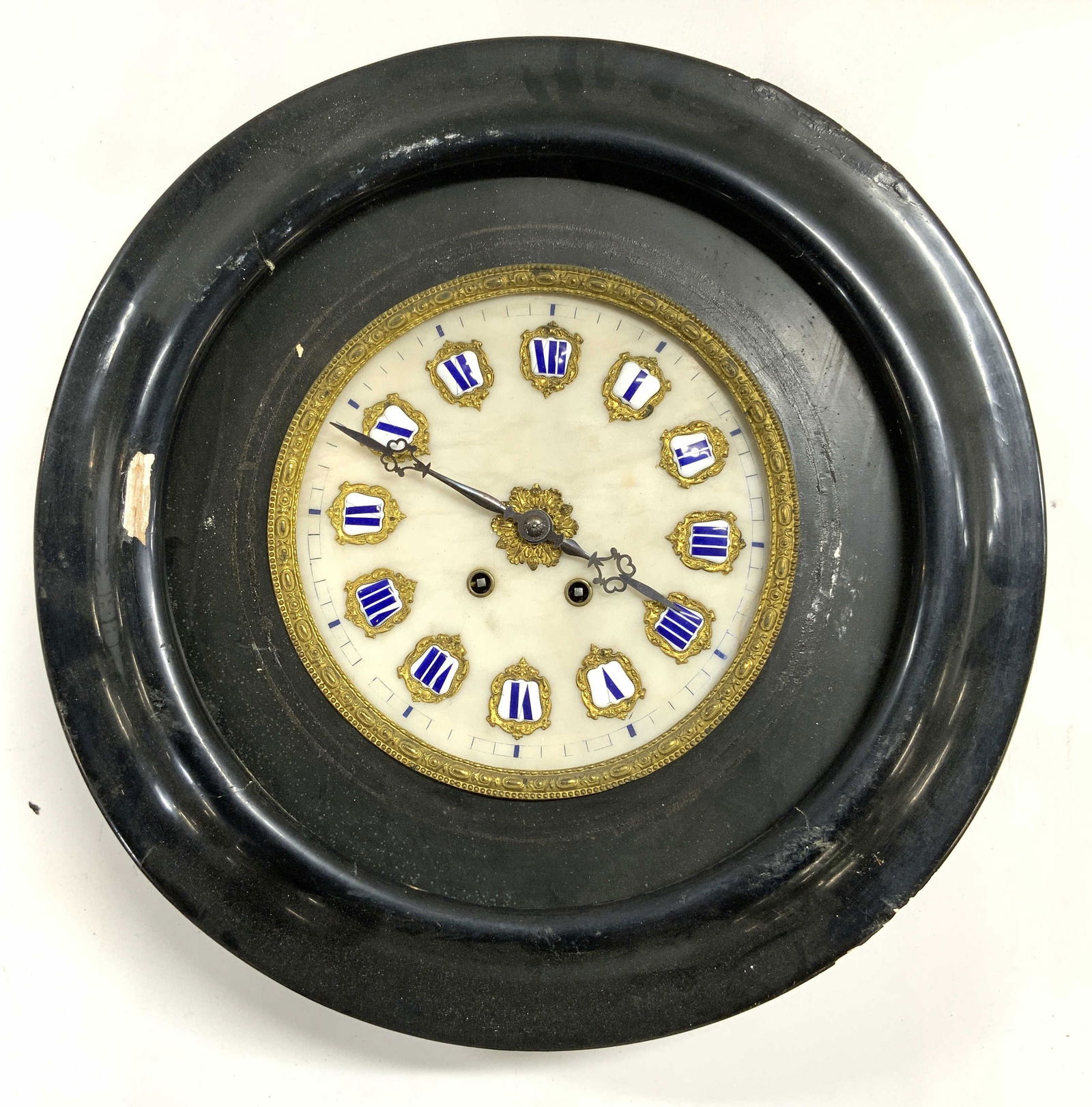 ANTIQUE CLOCKS Vntg Wood Frame Wall Clock (1 of 10)