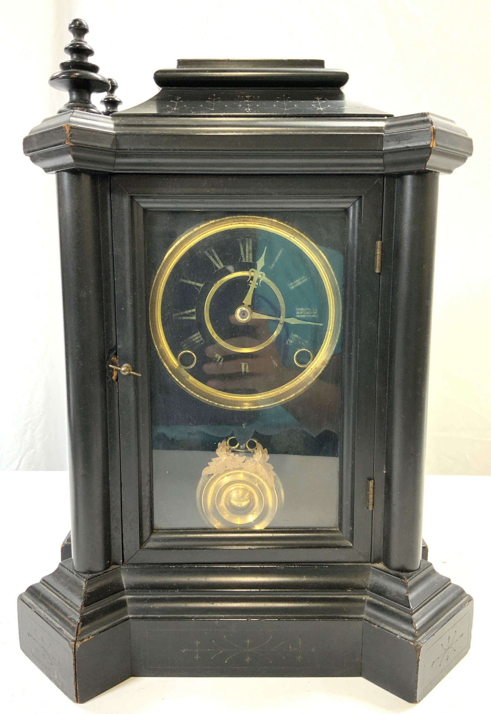 E INGRAHAM & CO DOMINO Vtg Wooden Mantel Clock (1 of 10)