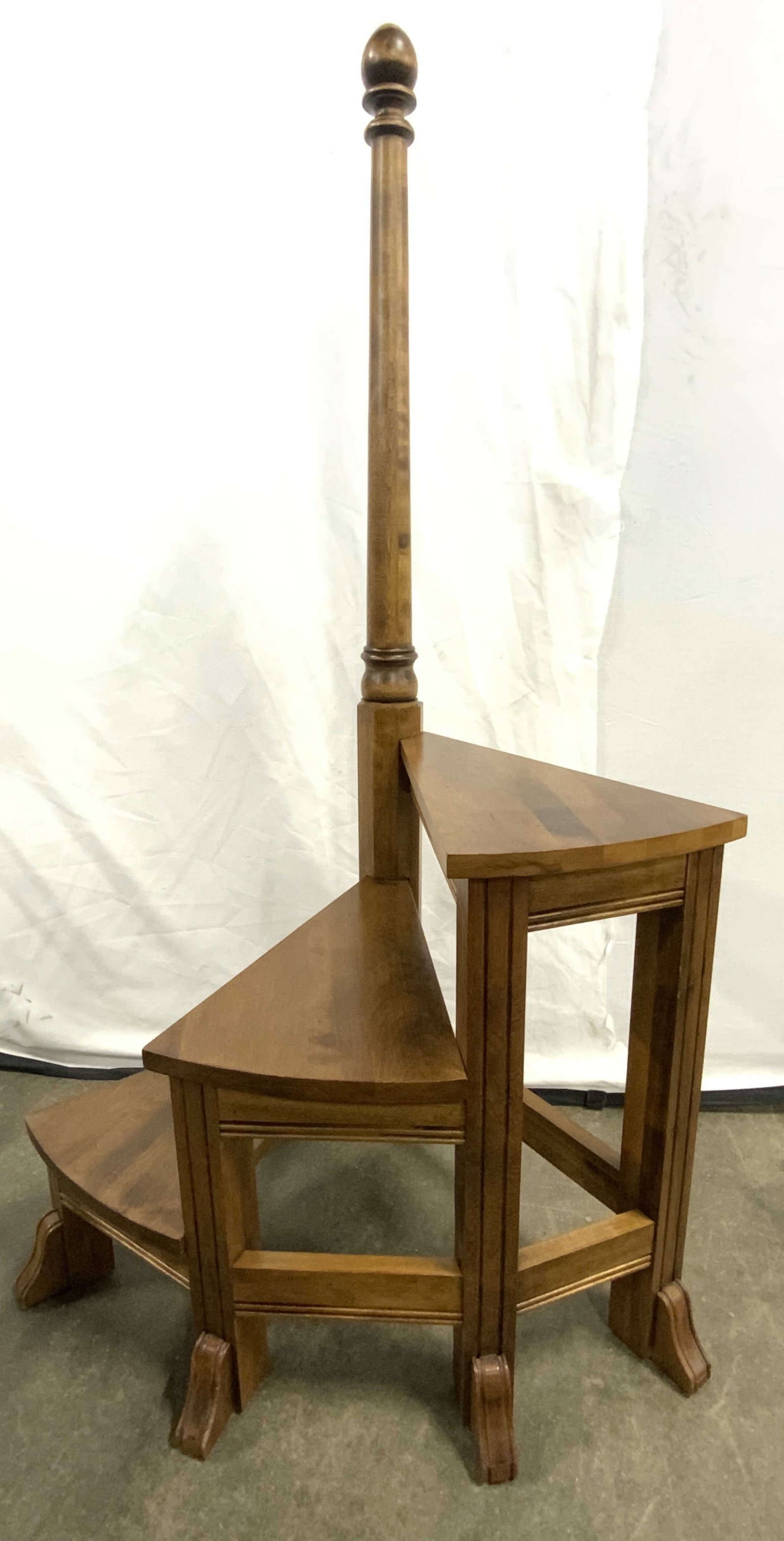 ETHAN ALLEN Library Step Ladder (1 of 12)