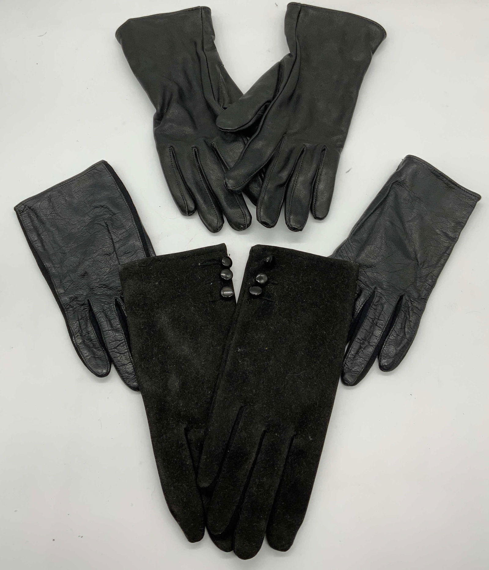 Lot 3 Carolina Amato Black Leather Gloves, More (1 of 8)