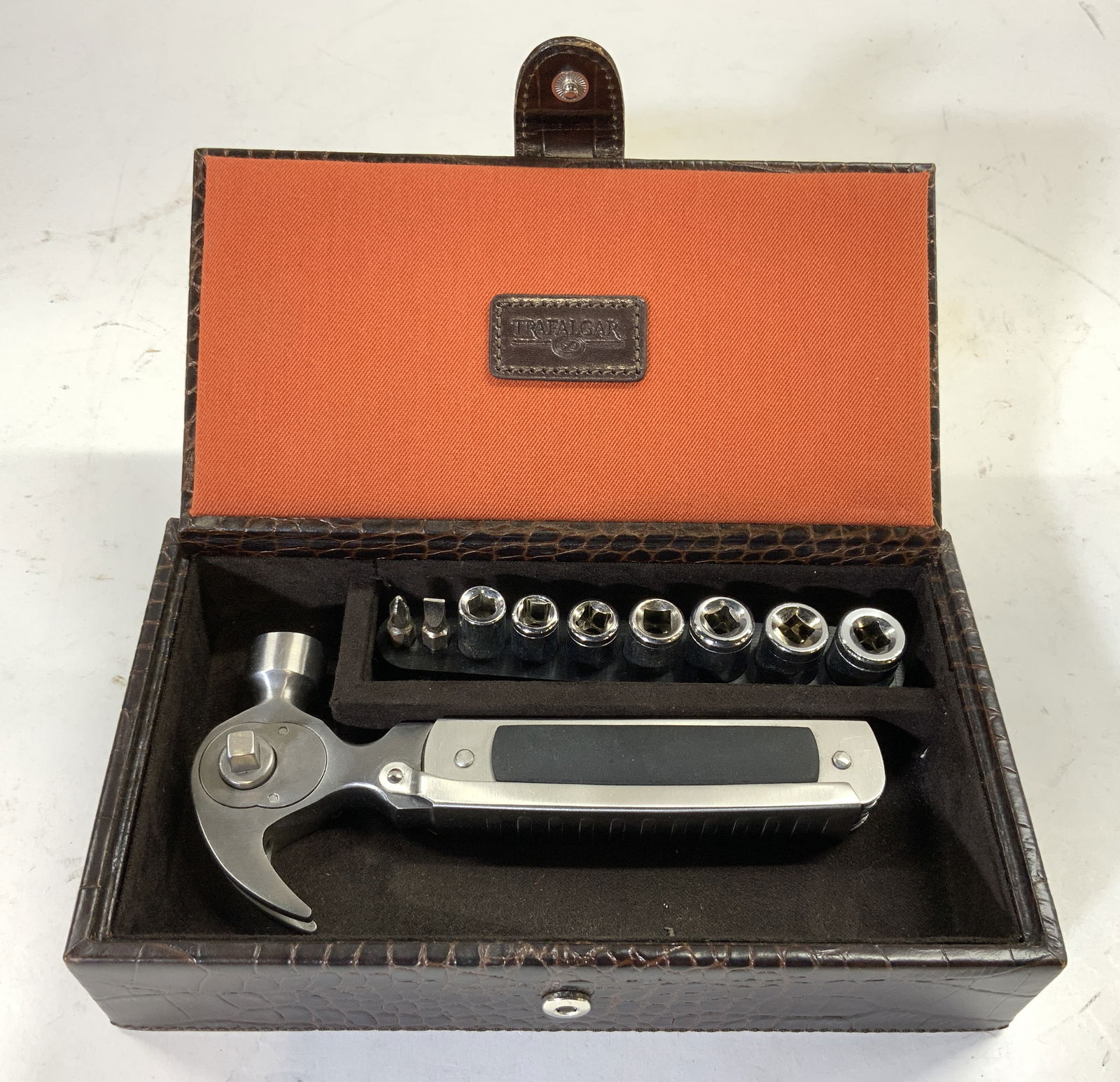 TRAFALGAR Tool Set & Croc Skin Leather Case (1 of 7)