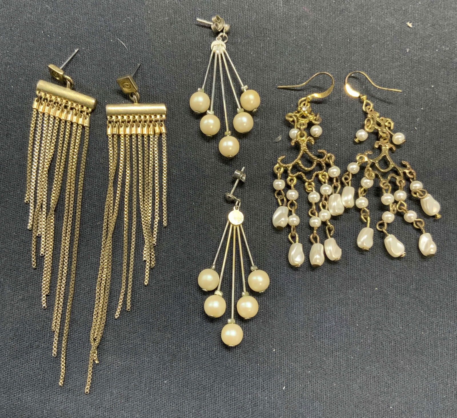 Lot 3 Faux Pearl & Gold Tone Earrings (1 of 7)