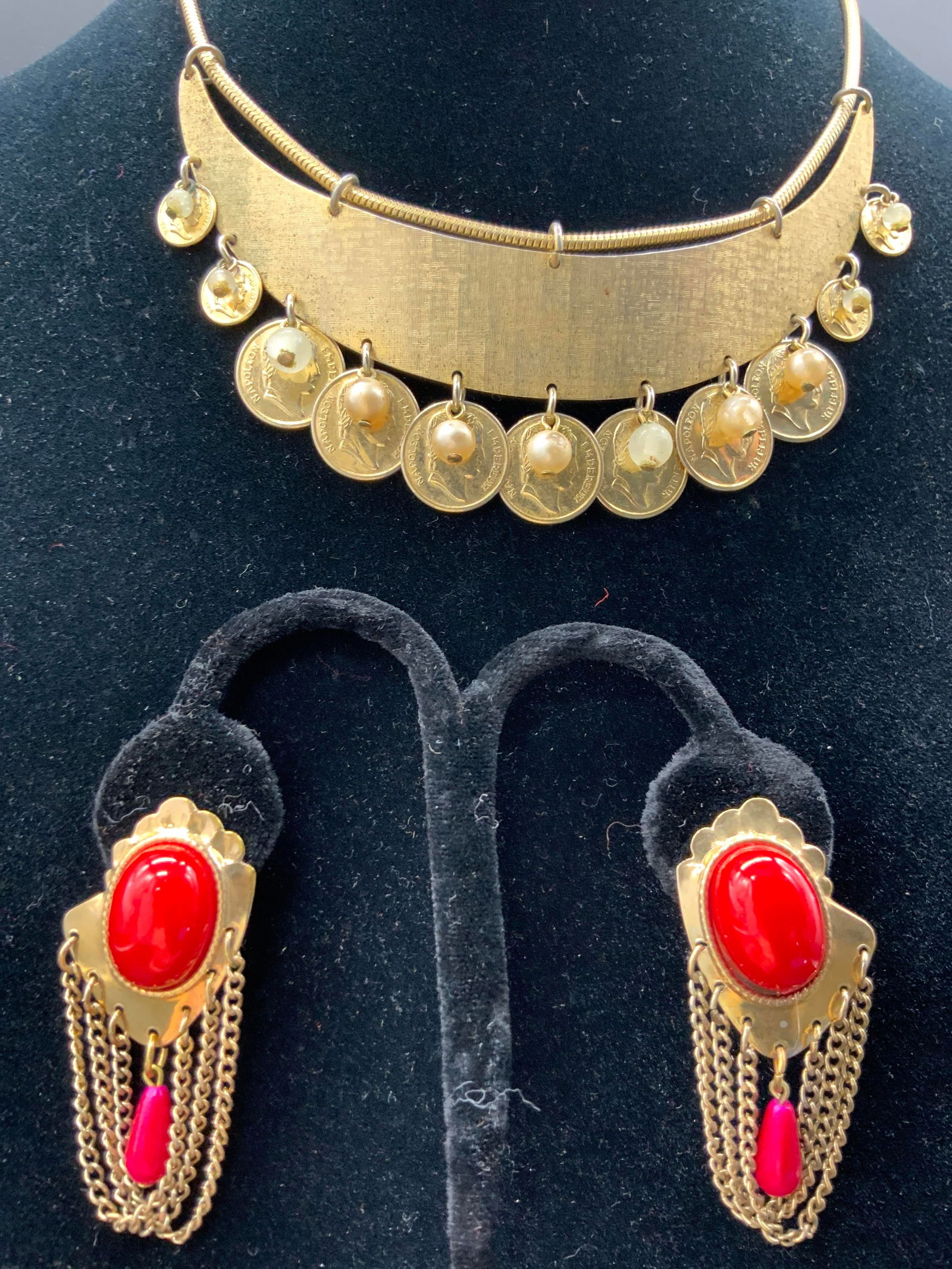 2 Vintage Napoleon Coin Necklace & Drop Earrings (1 of 11)