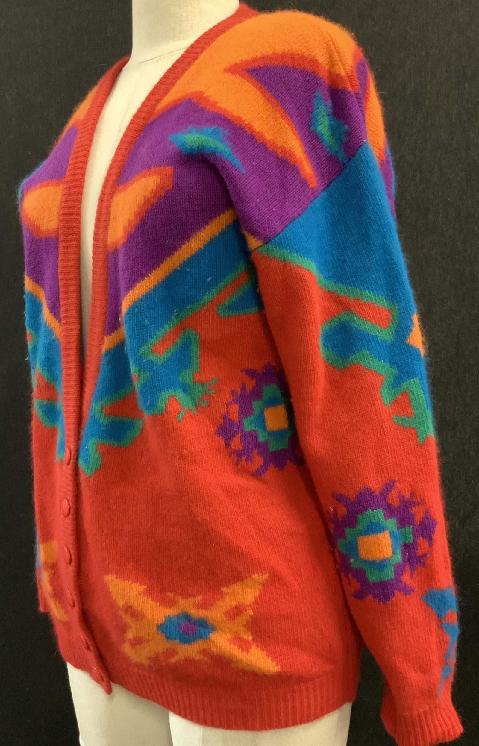I.B. Diffusion Lambswool & Angora Cardigan: Colorful abstract southwestern design button cardigan with deep V collar. 70% Lambswool, 30% angora. Ladies petite. Medium. Some pilling. South western style cardigan , Wearables, luxury Lambswool and