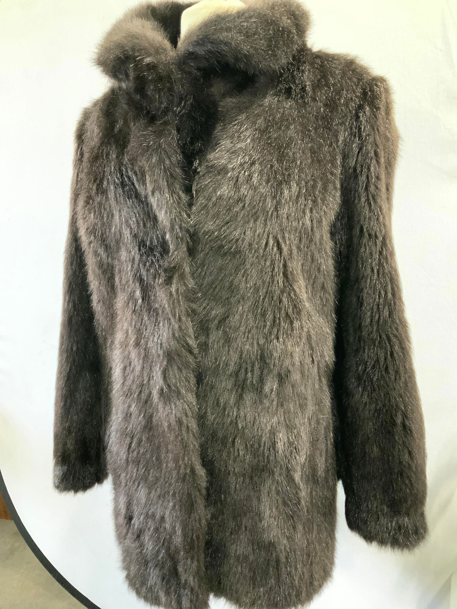 Fourrures Building Beaver Fur Jacket, Belgium (1 of 14)