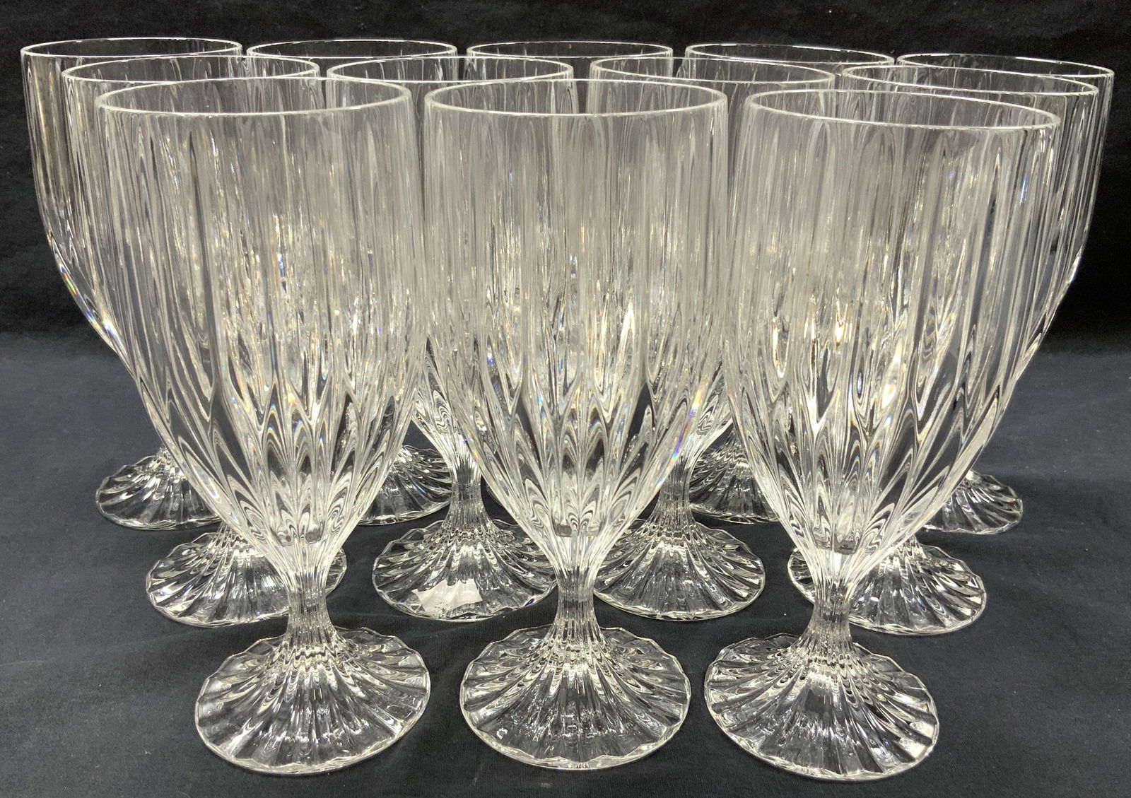 Set 12 MIKASA Cut Crystal Stemware (1 of 8)