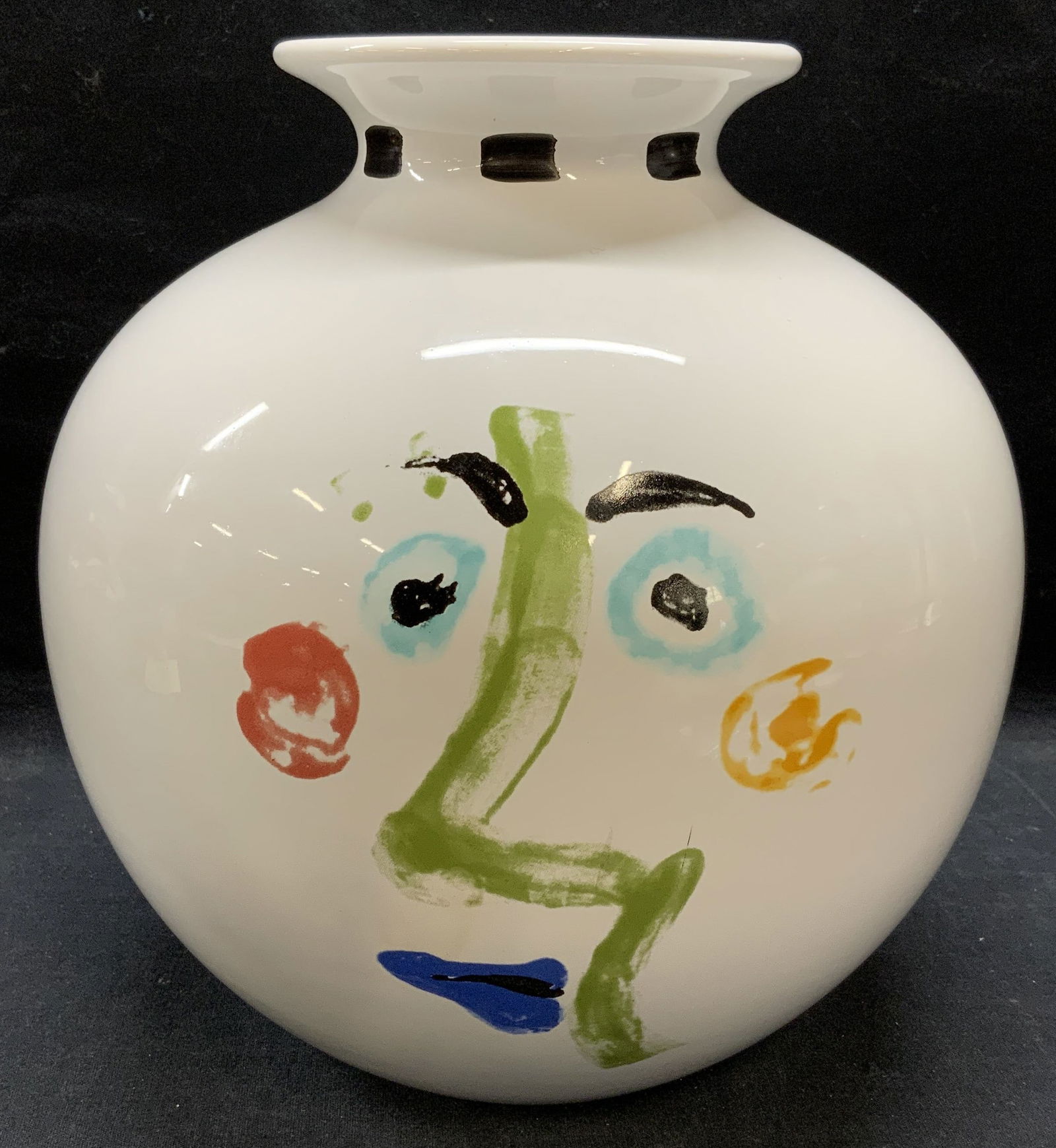 Picasso Masterpiece Editions Face Vase 1996 (1 of 6)