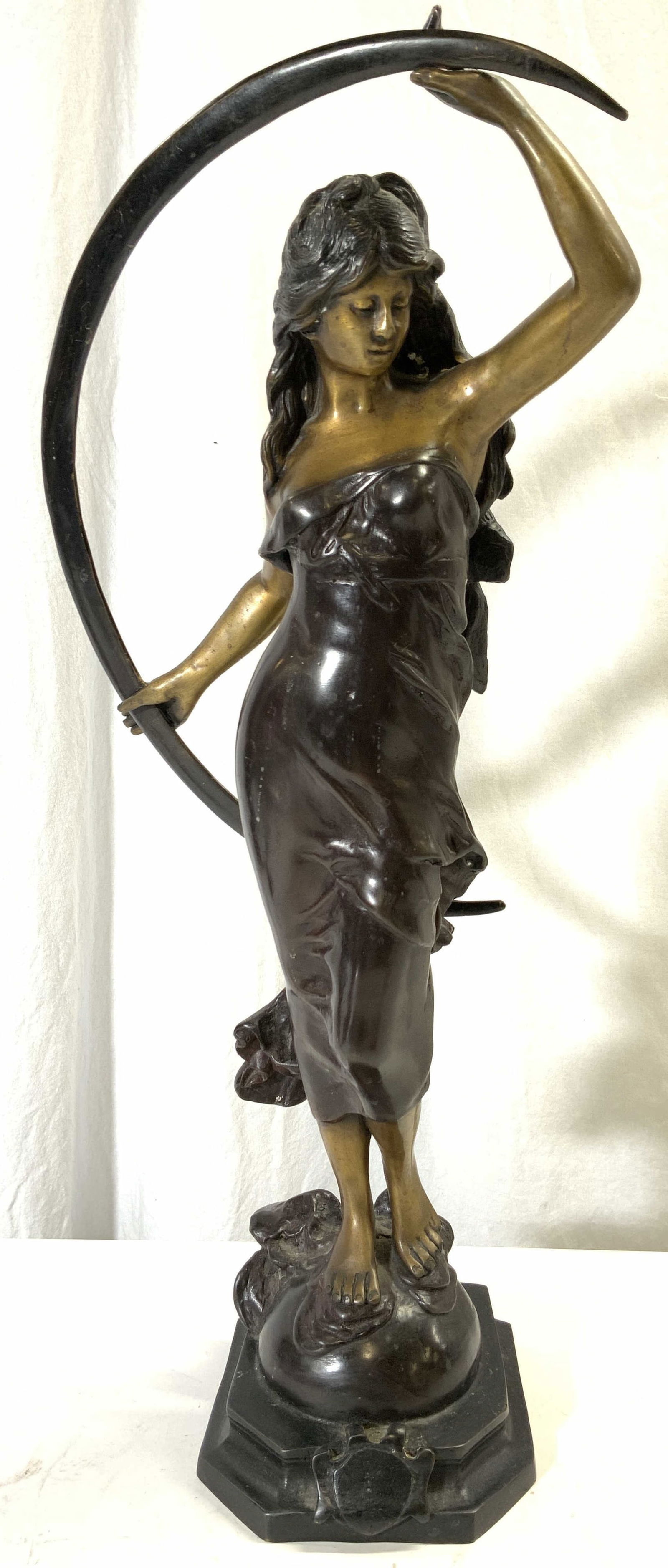 AUGUSTE MOREAU Signed Bronze Art Nouveau Sculpture (1 of 8)