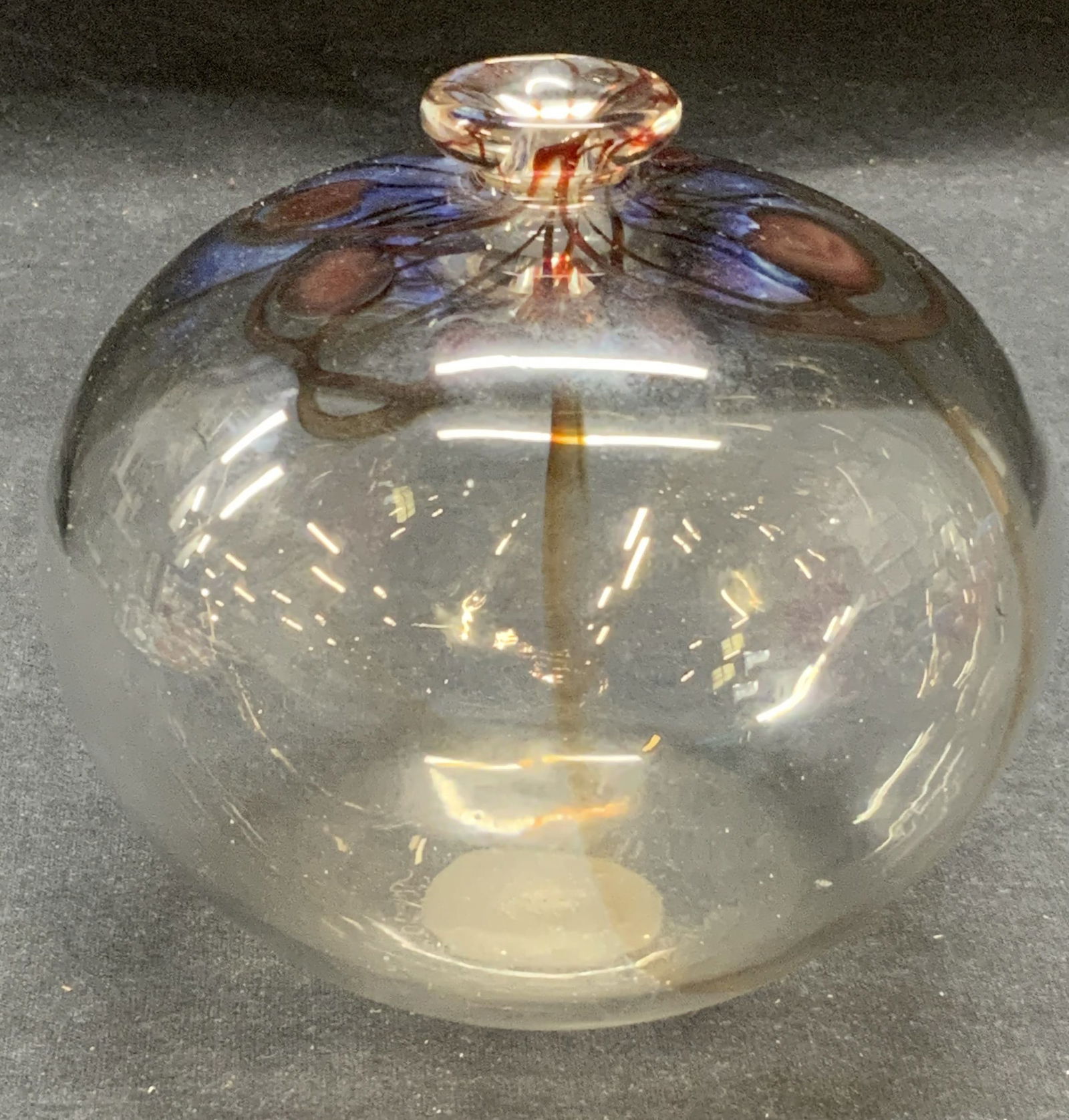 MARY ANGUS Signed Art Glass Leaf Vase (1 of 8)