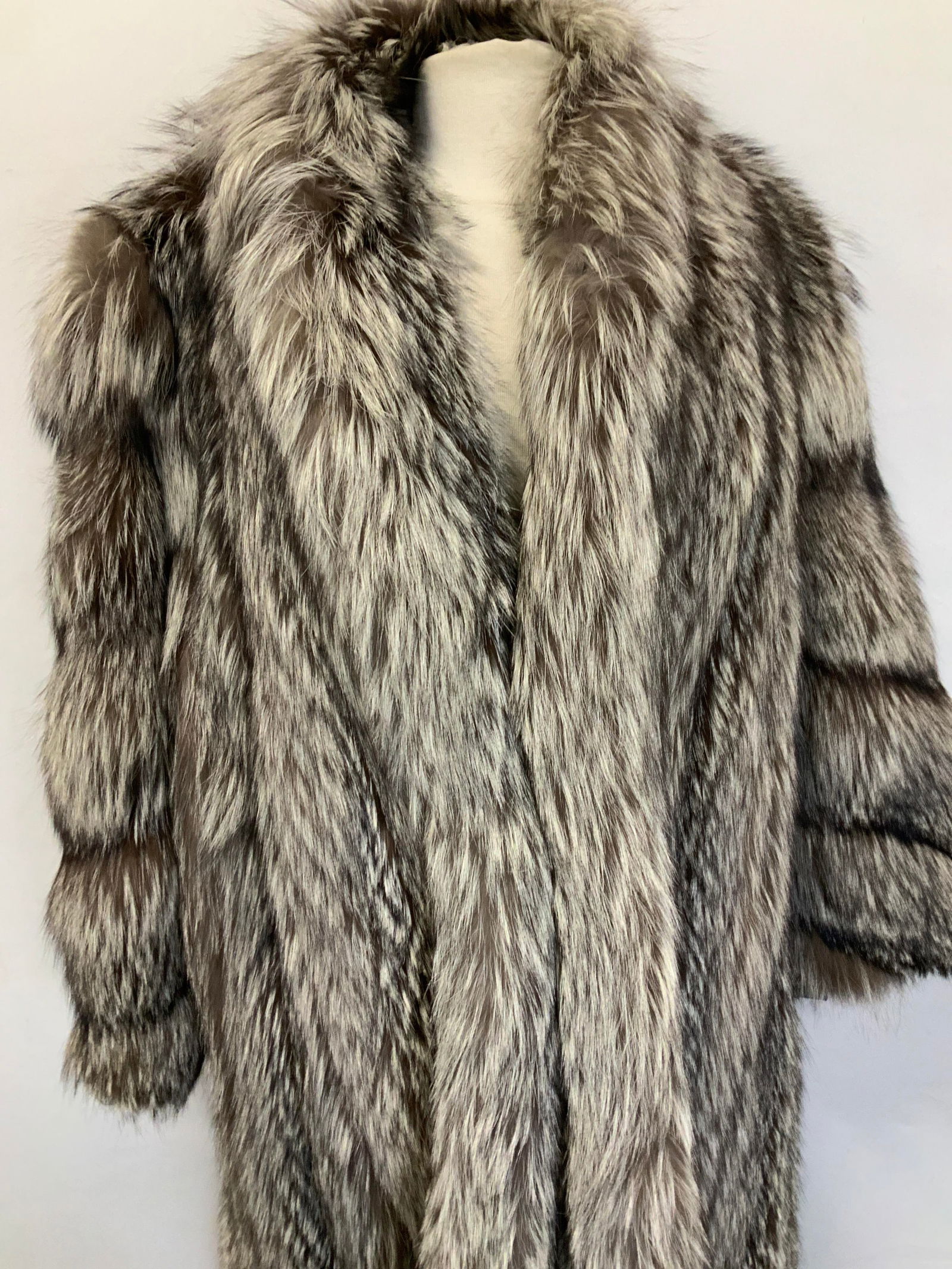 Luxury Bespoke Raccoon Full Length Fur Coat (1 of 15)