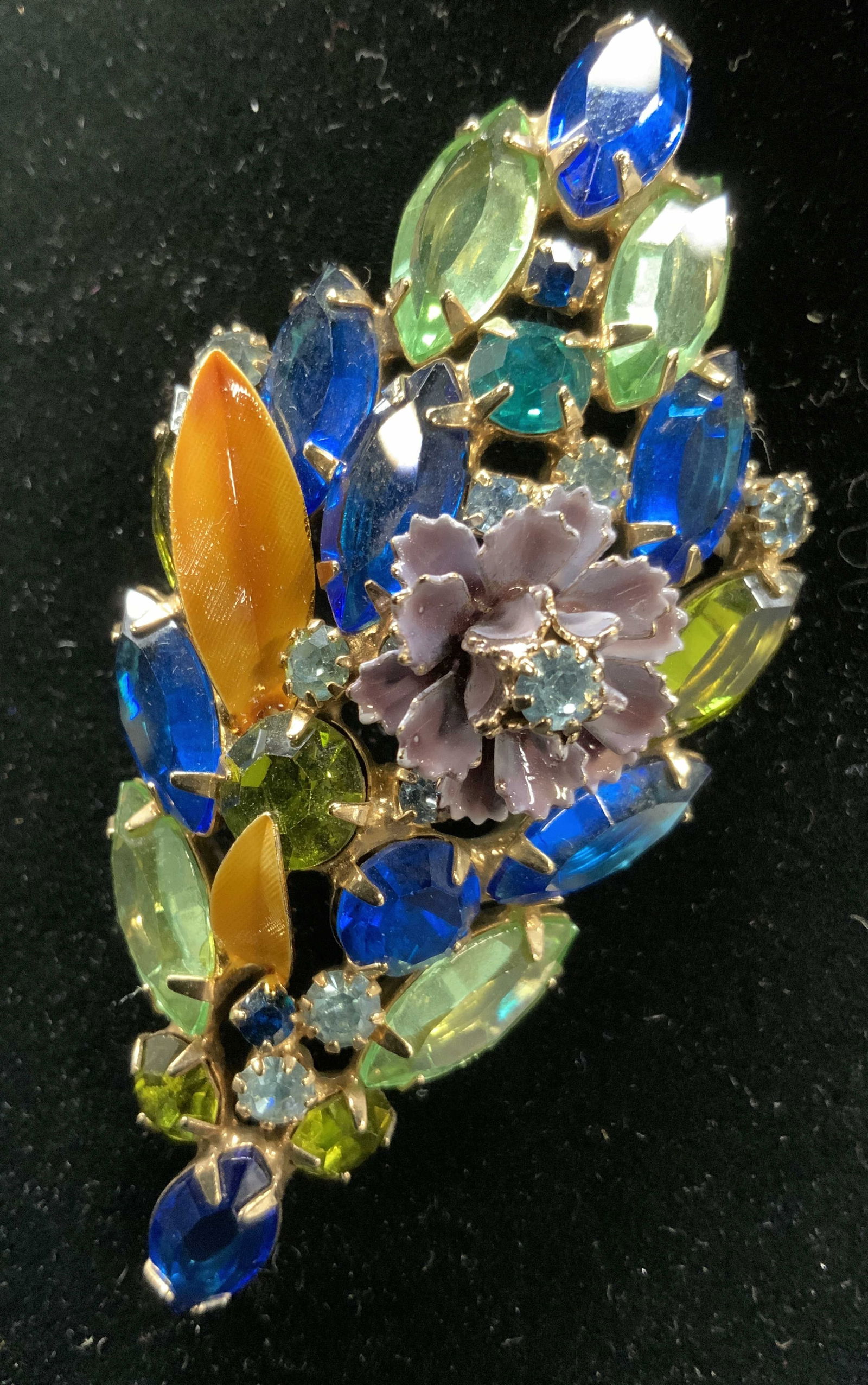 HATTIE CARNEGIE Stamped Statement Brooch 3in (1 of 6)