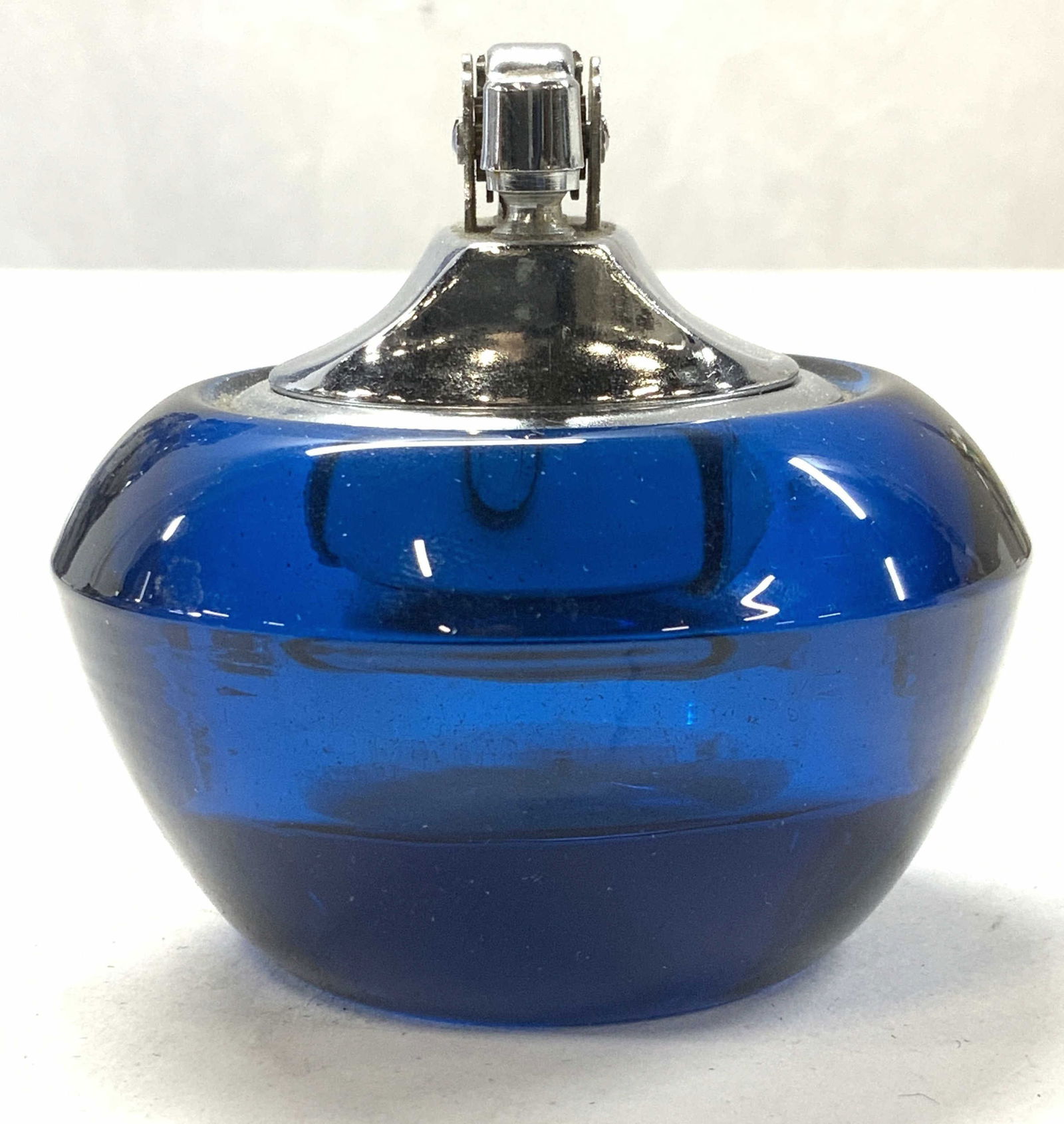 VIKING Handmade Blue Glass Table Lighter (1 of 7)