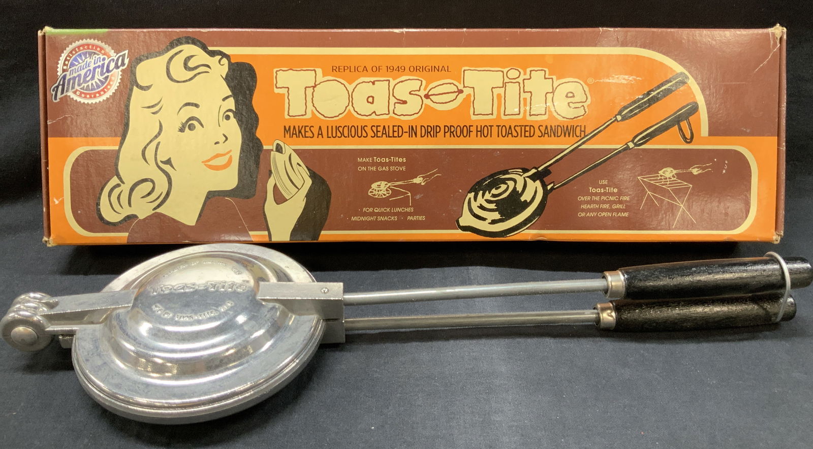 Vintage Toastite Metal Cooking Accessory W Box (1 of 11)