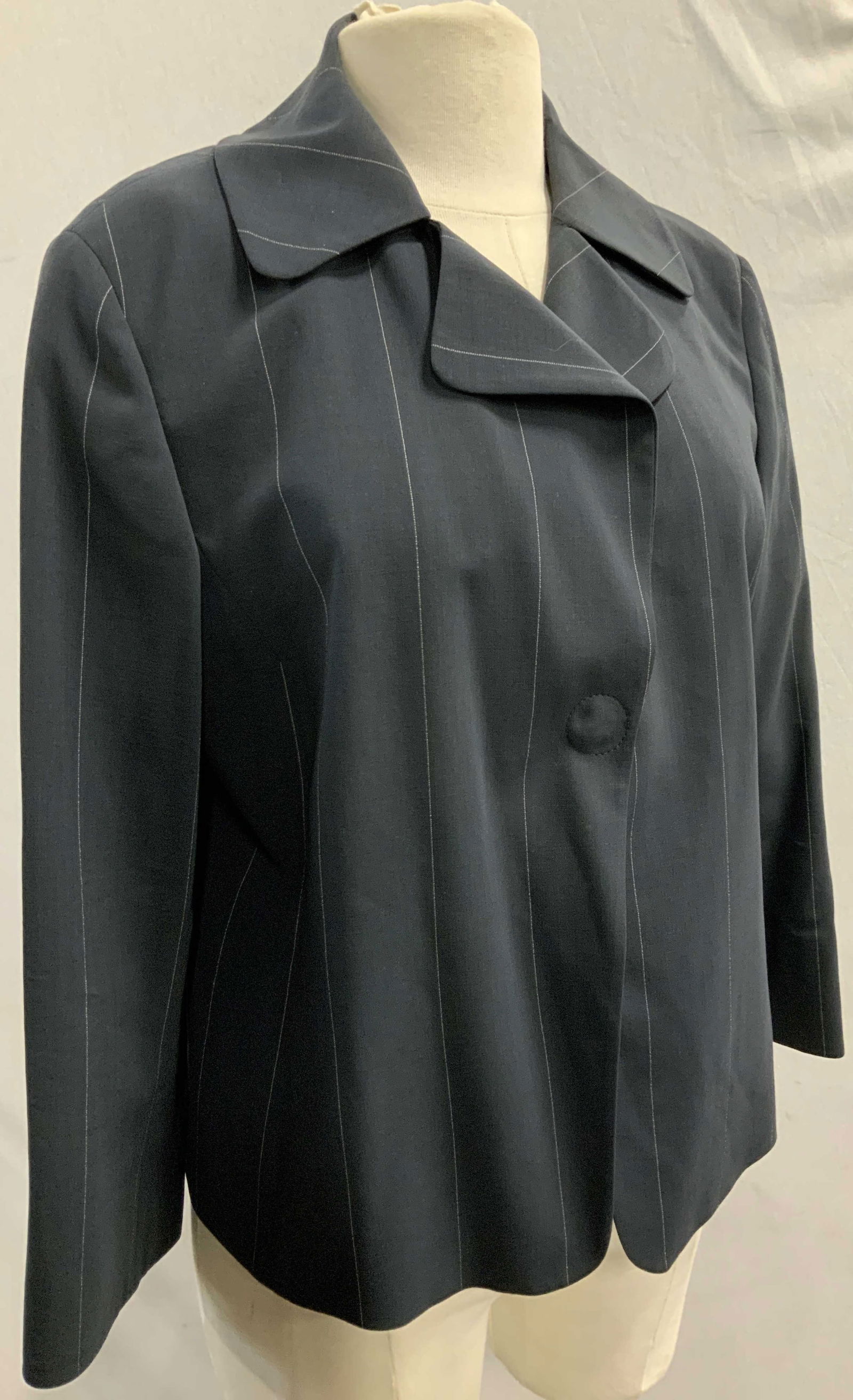 AKRIS PUNTO Wool Blazer, Switzerland (1 of 9)