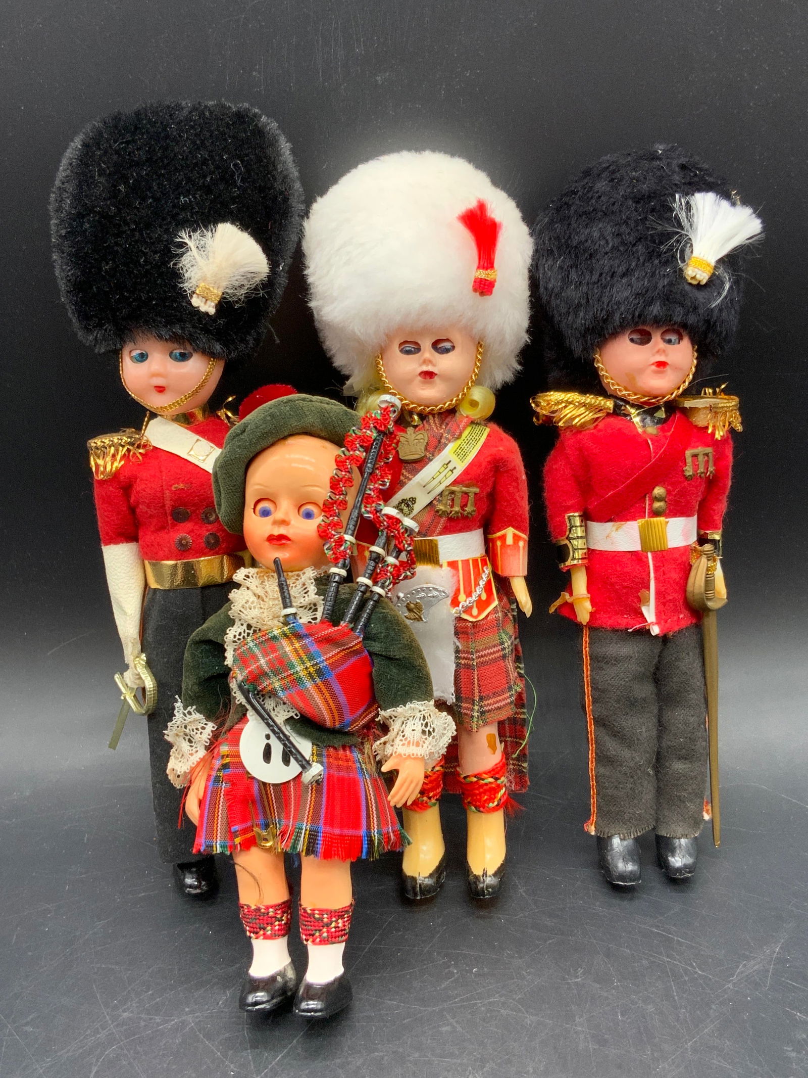 Lot 4 Vintage Royal Guard / Soldier Dolls (1 of 13)