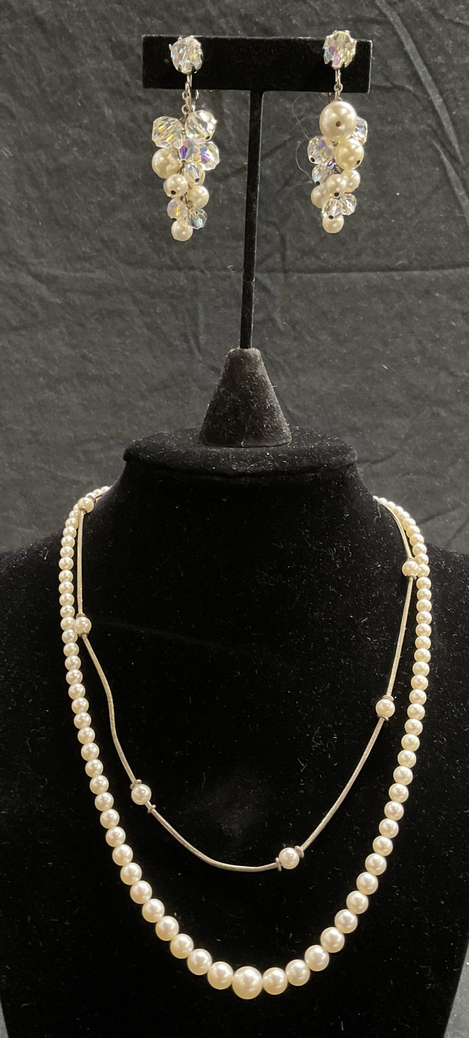 Lot 4 CAROLEE Sterling Silver Jewelry: Vintage Silver toned choker length necklace with stationary small faux pearls. Stamped CAROLEE. Drop measures approx 7.5 in. Vintage Faux graduated pearl necklace. Clasp stamped Sterling. Drop measure