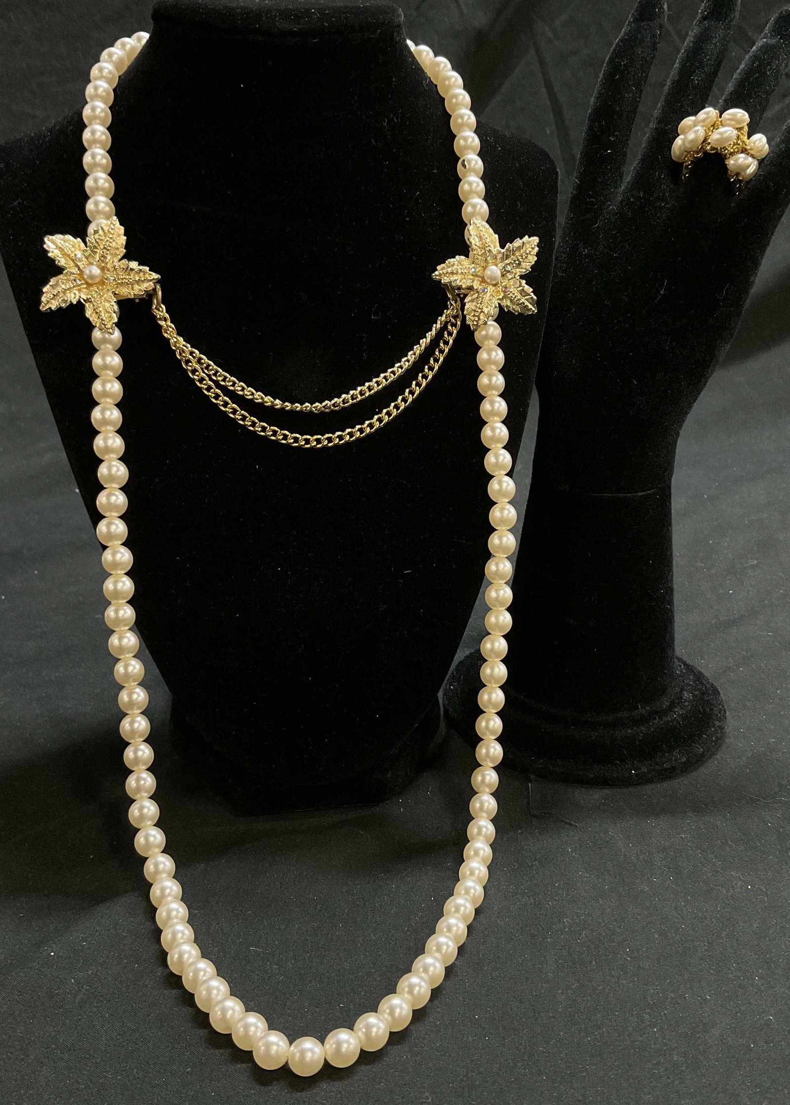 Lot 3 Faux Pearl Costume Jewelry (1 of 7)