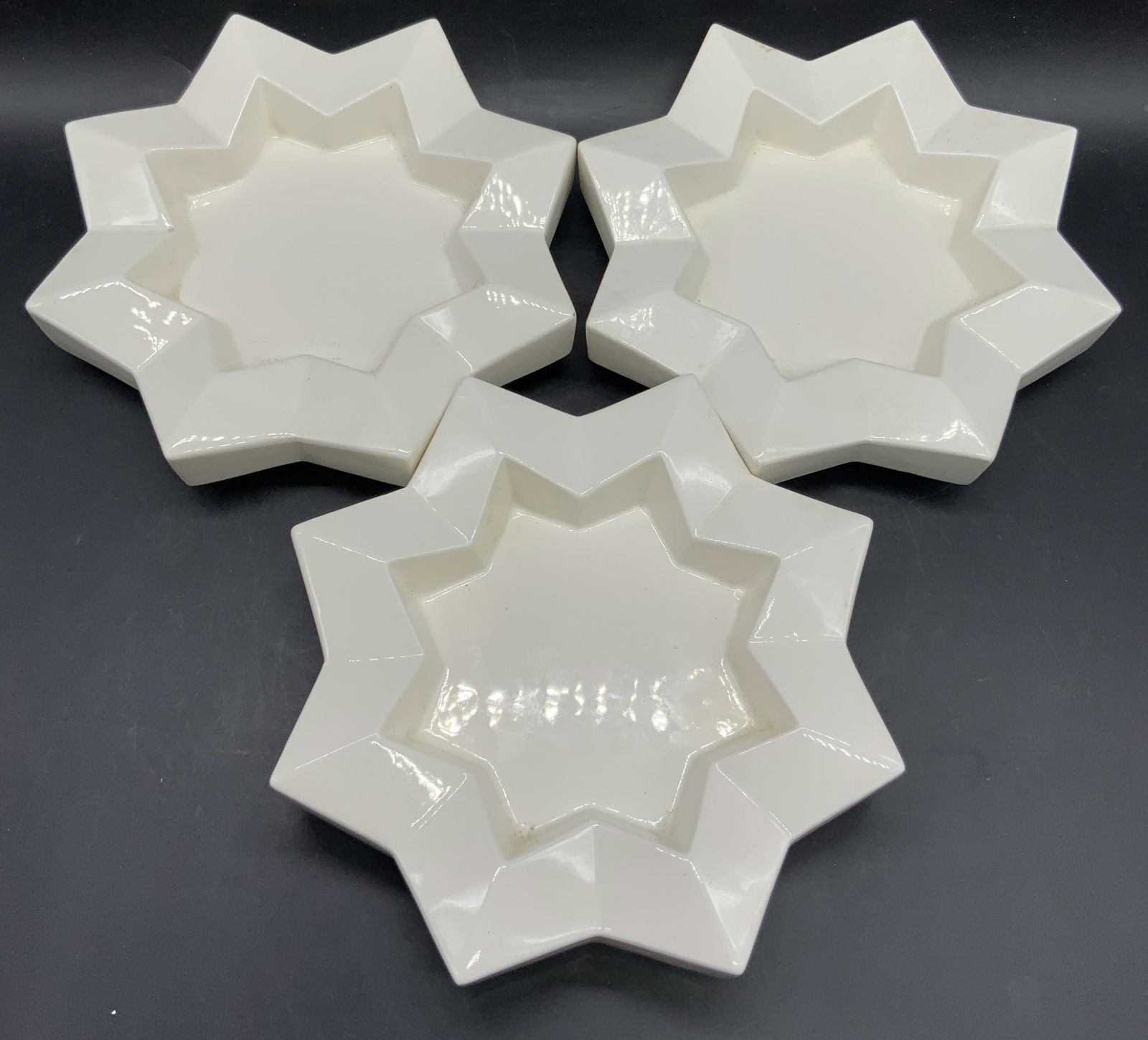 Set 3 FITZ & FLOYD White Ceramic Star Dishes (1 of 12)