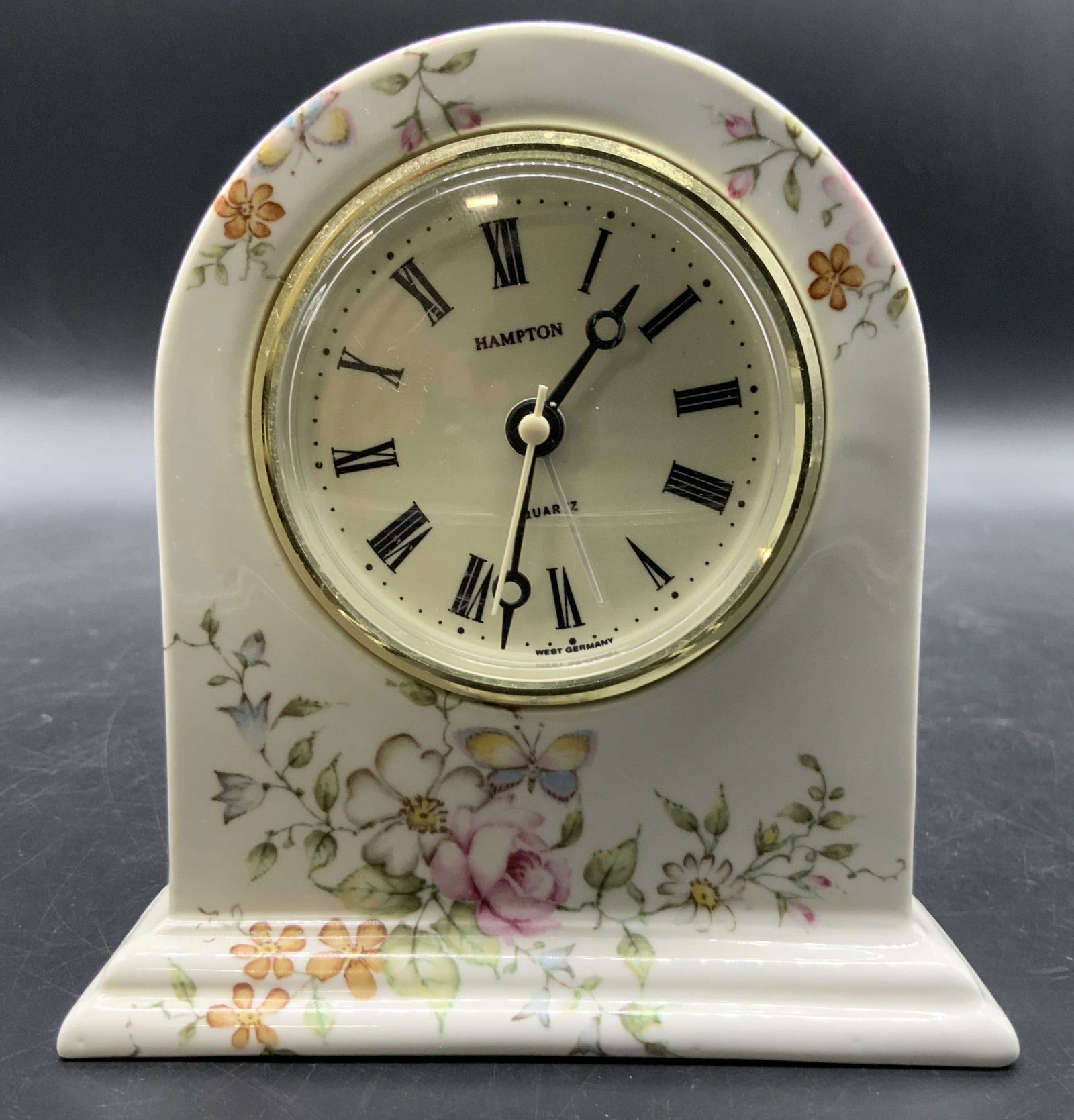 GRAYSHOTT POTTERY English Porcelain Table Clock (1 of 11)