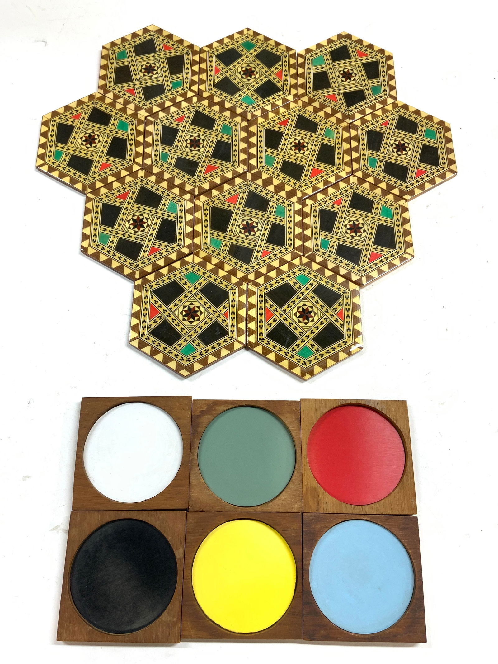 Lot 18 Assorted Tabletop Drink Coasters (1 of 7)