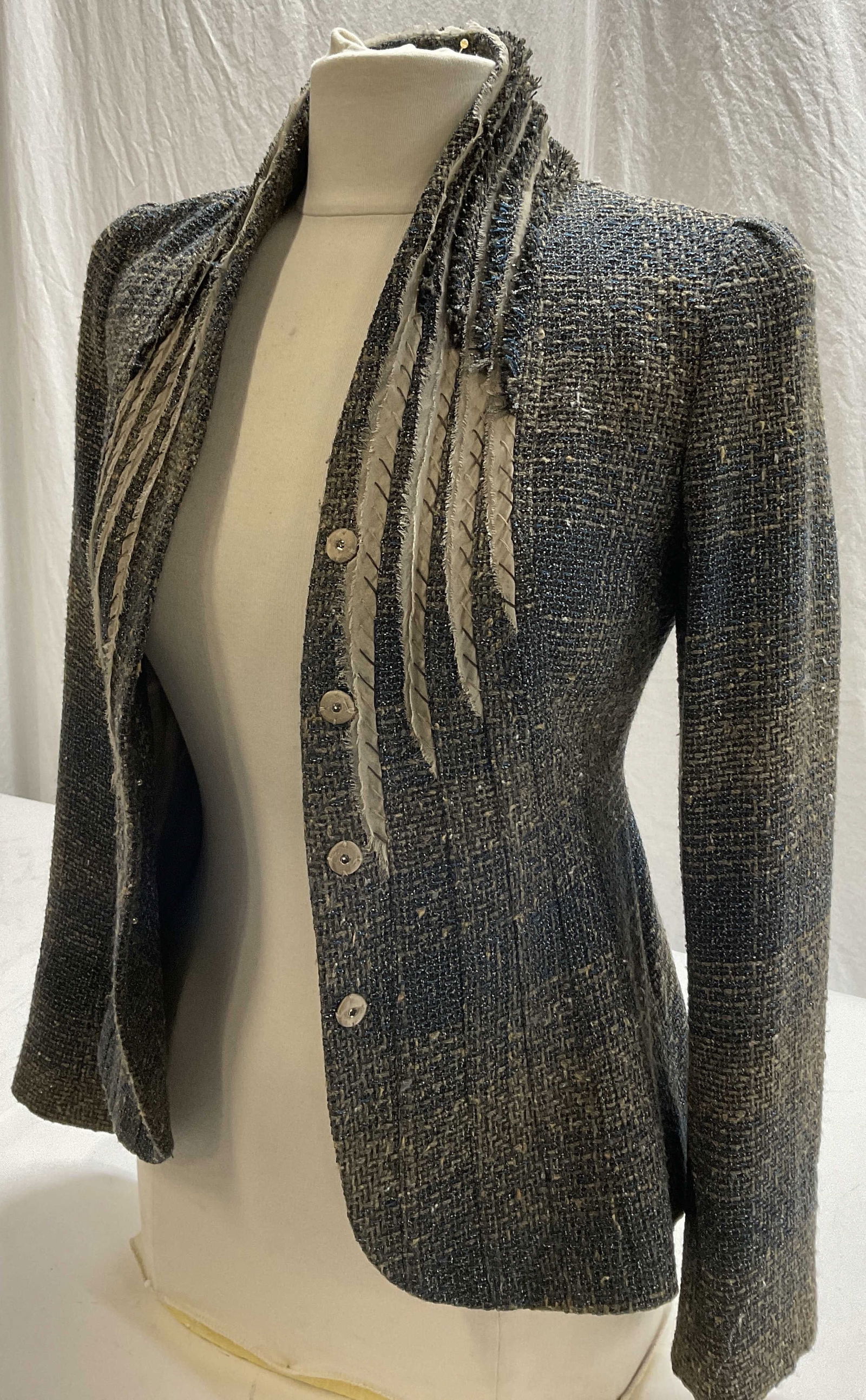 Vintage ELIE TAHARI Tailored Wool/Silk Blazer (1 of 10)