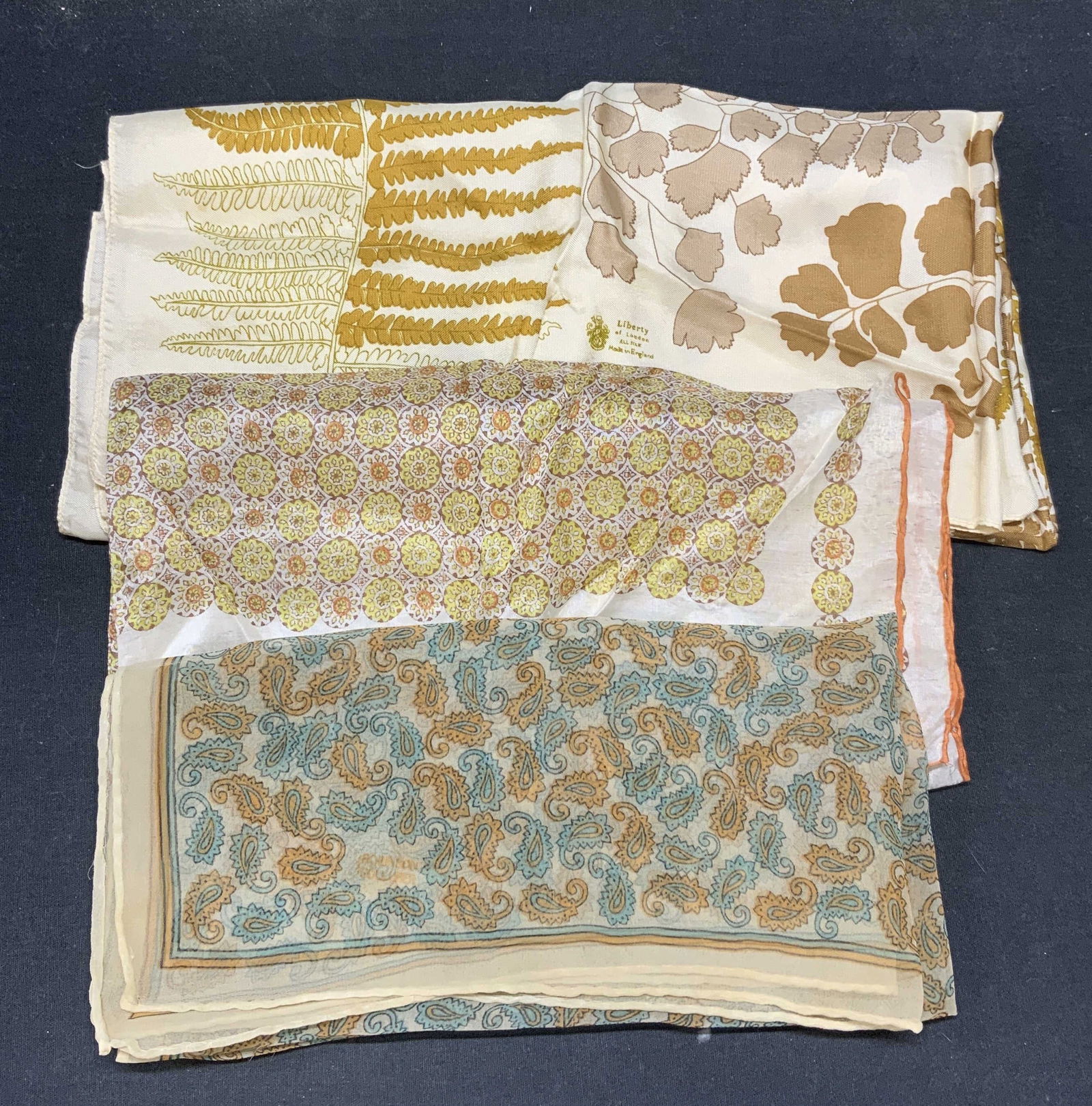 3 Liberty Of London & Golluber Scarves, England (1 of 14)